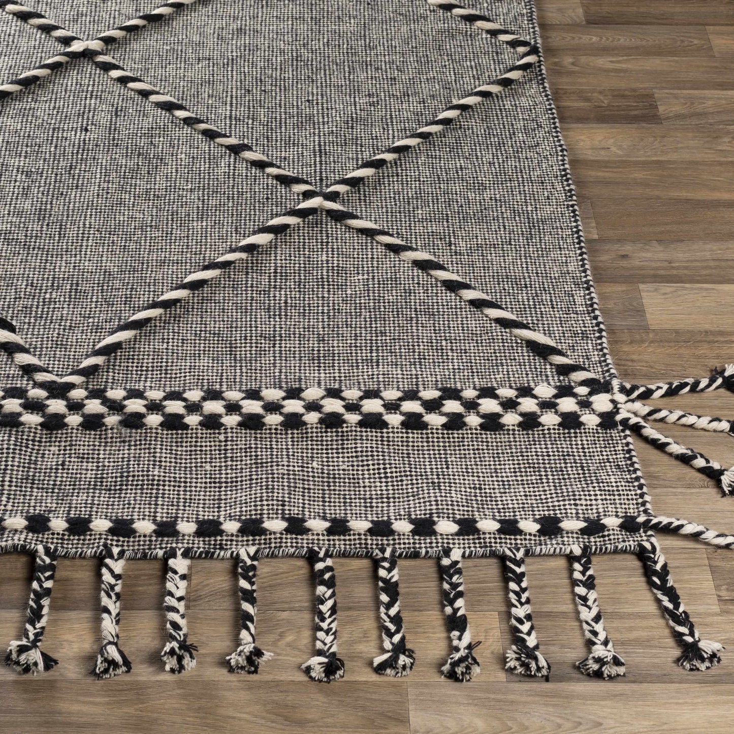 Apache APA-2306 Hand Woven Rug