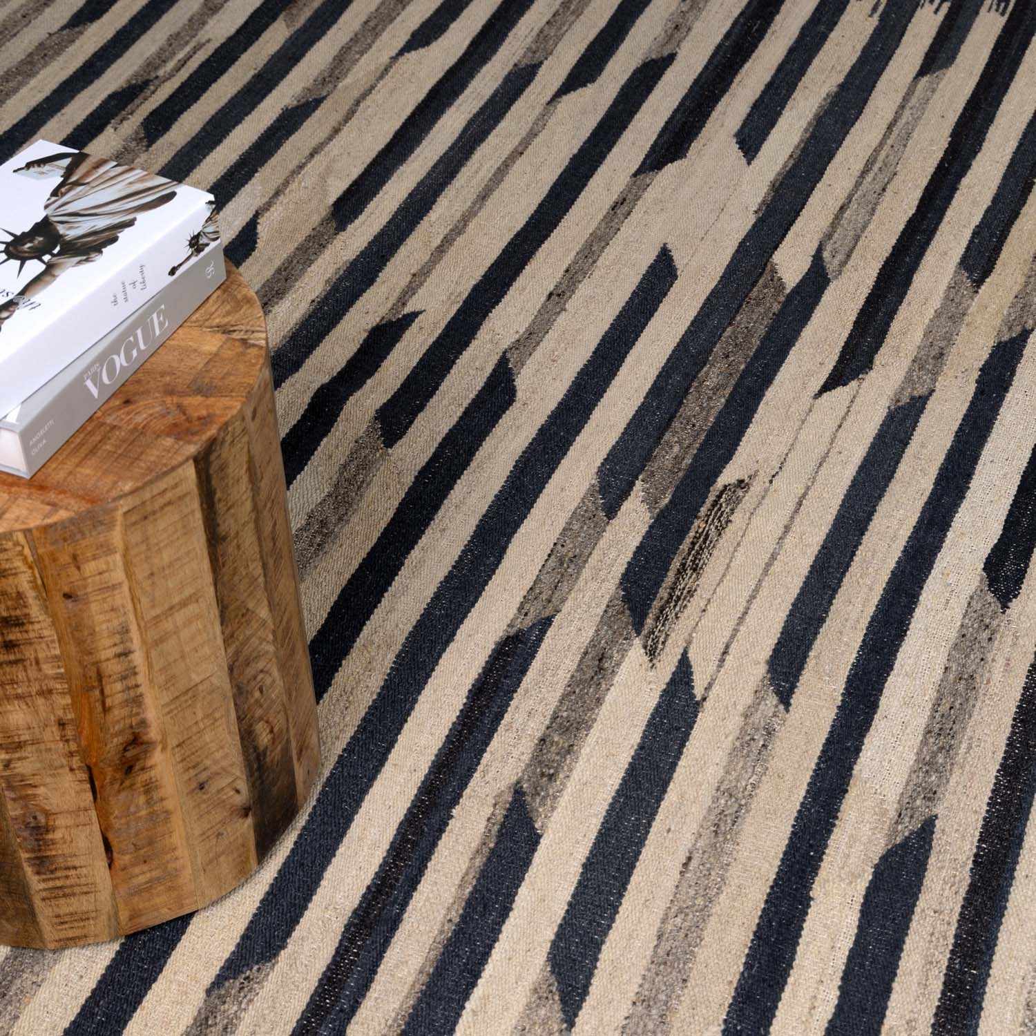 Stockholm SHM-2301 Handmade Rug