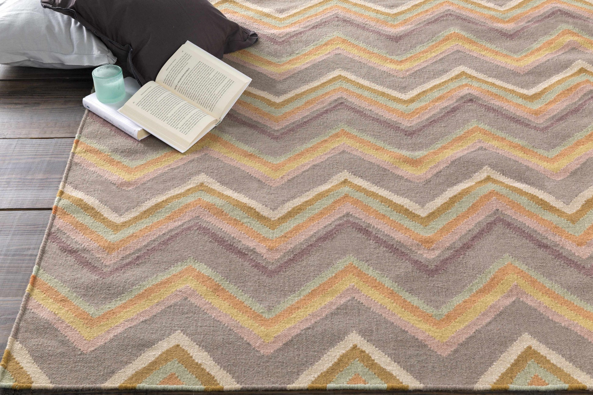 Frontier FT-596 Hand Woven Rug