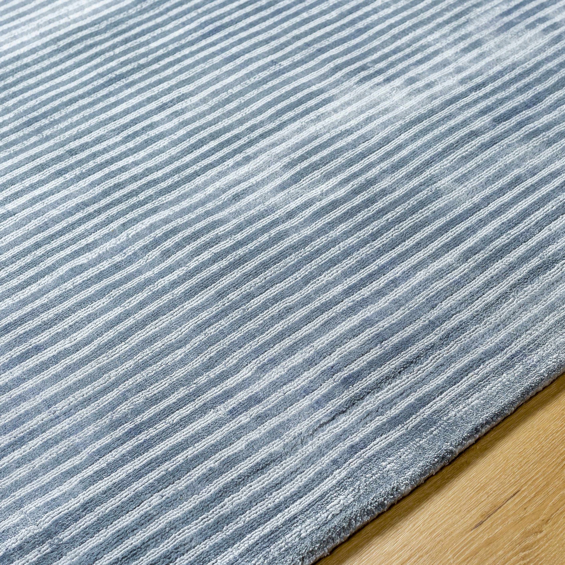 Graphite GPH-54 Handmade Rug