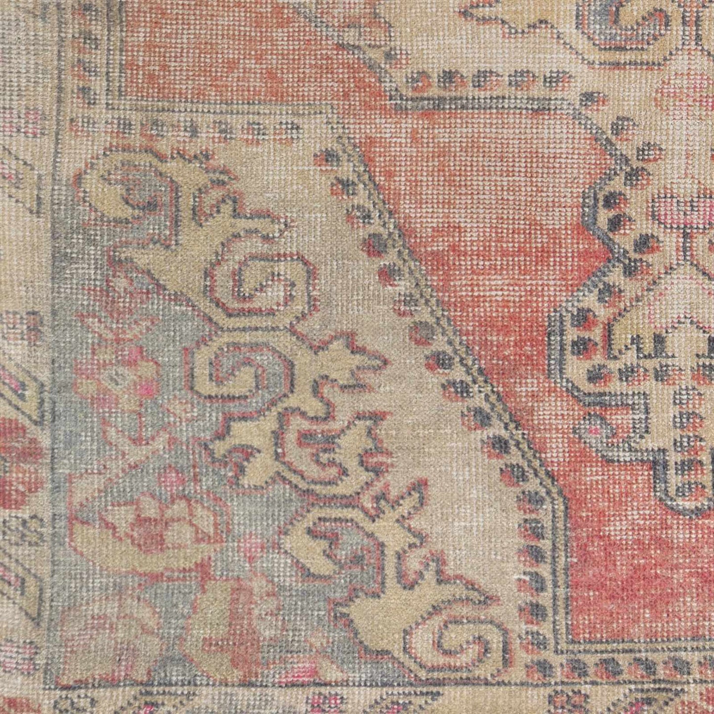 Unique UNQ-2315 Hand Tufted Rug