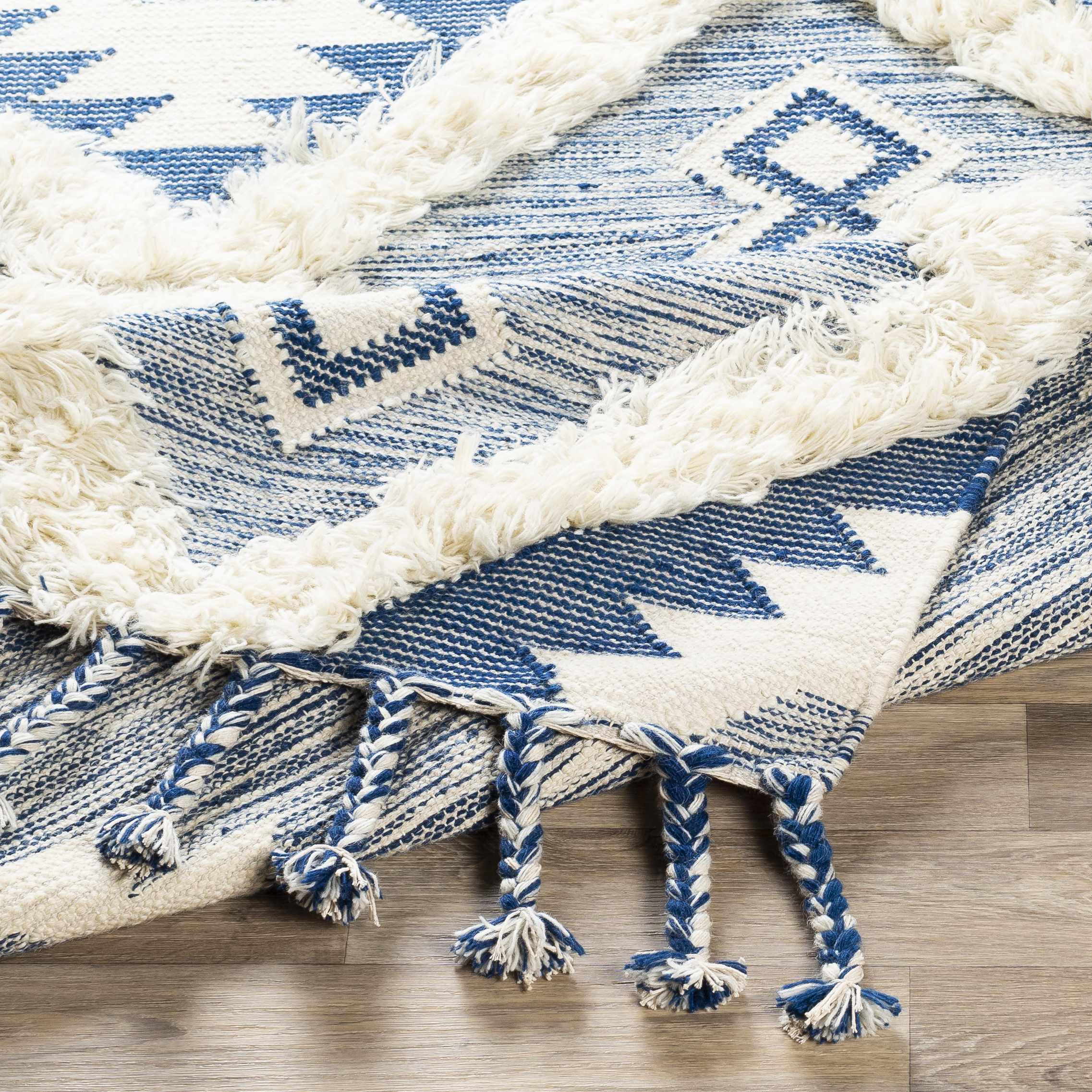 Apache APA-2304 Hand Woven Rug