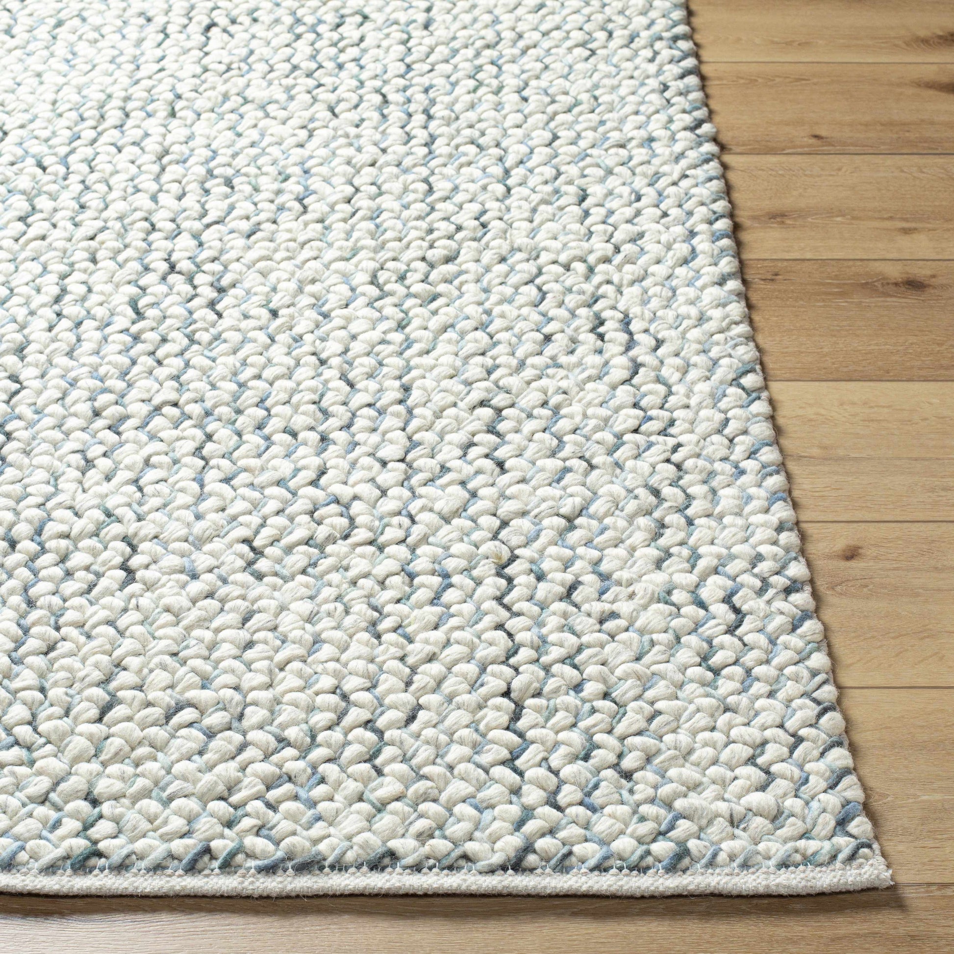 Avera AER-1001 Handmade Rug
