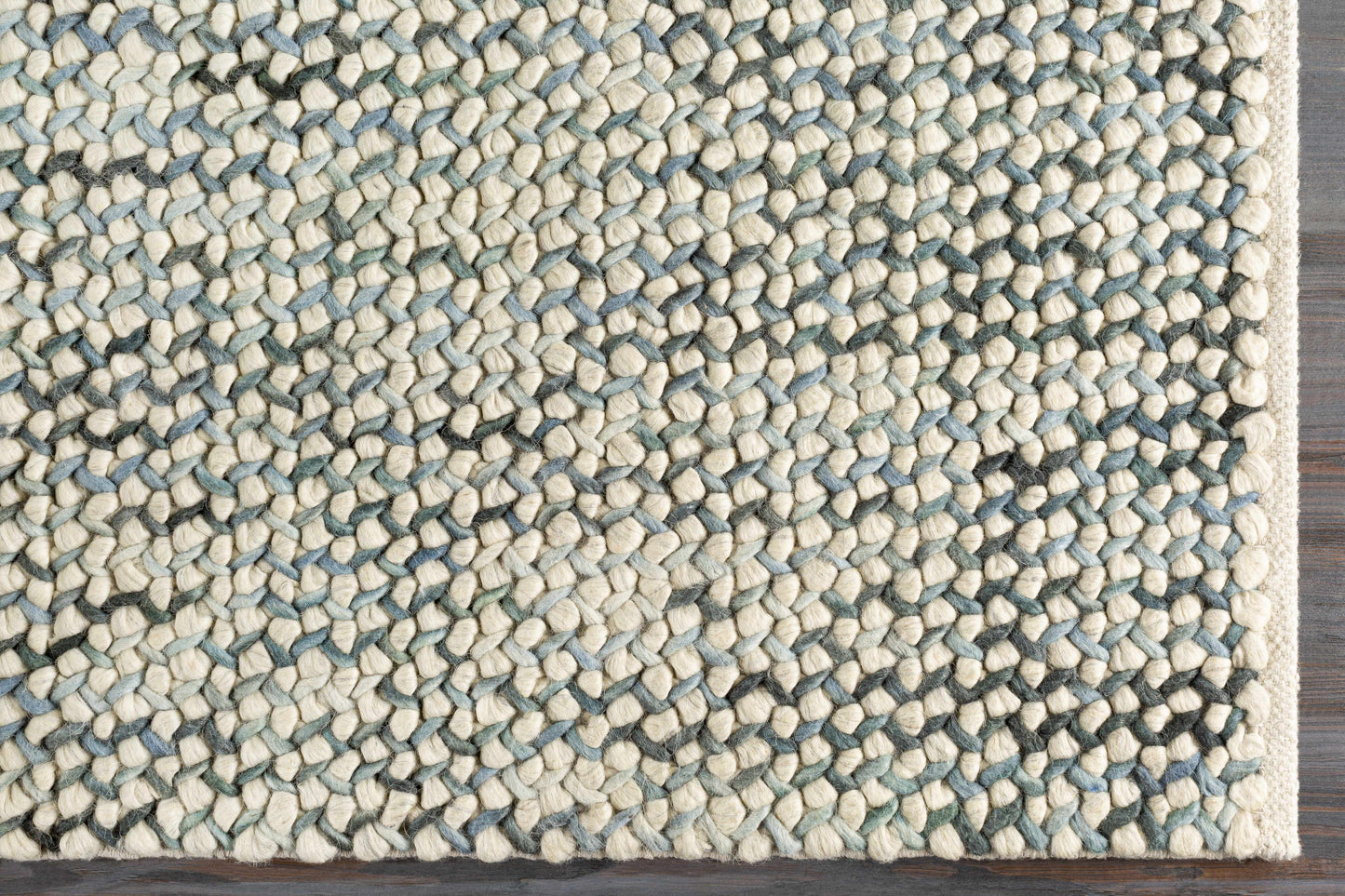 Avera AER-1001 Handmade Rug