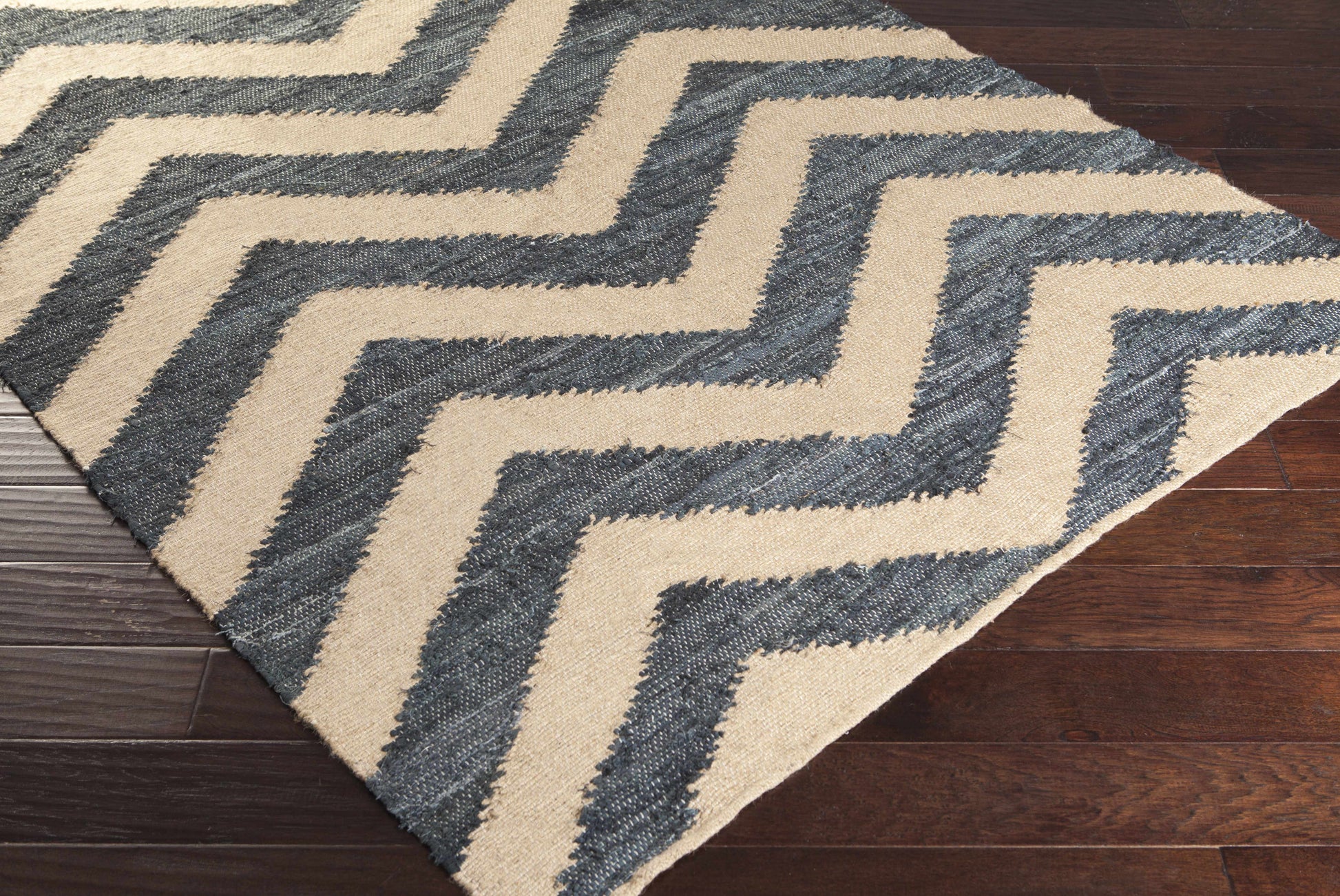 Denim DNM-1002 Hand Loomed Rug