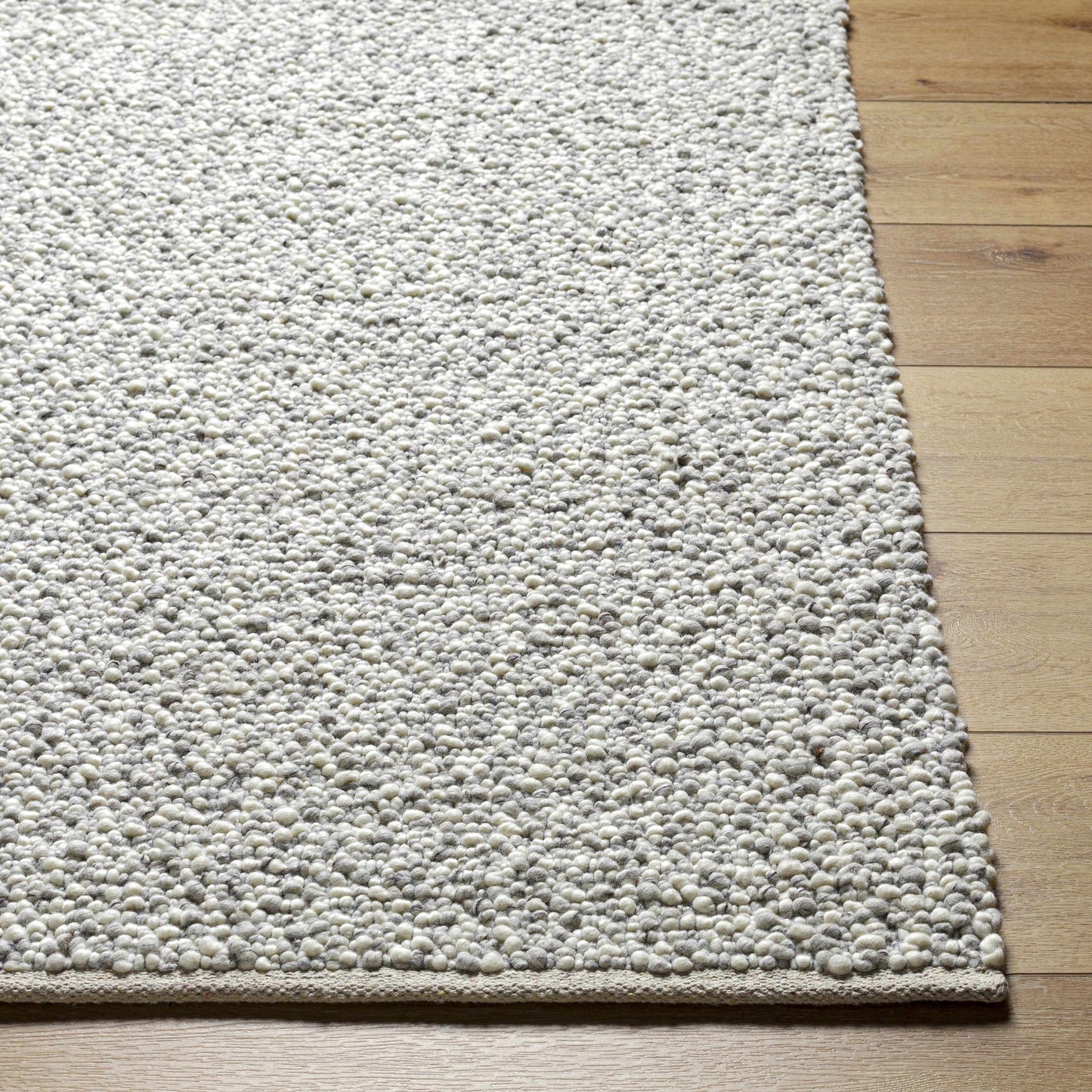 Super Pebble SPB-2301 Handmade Rug