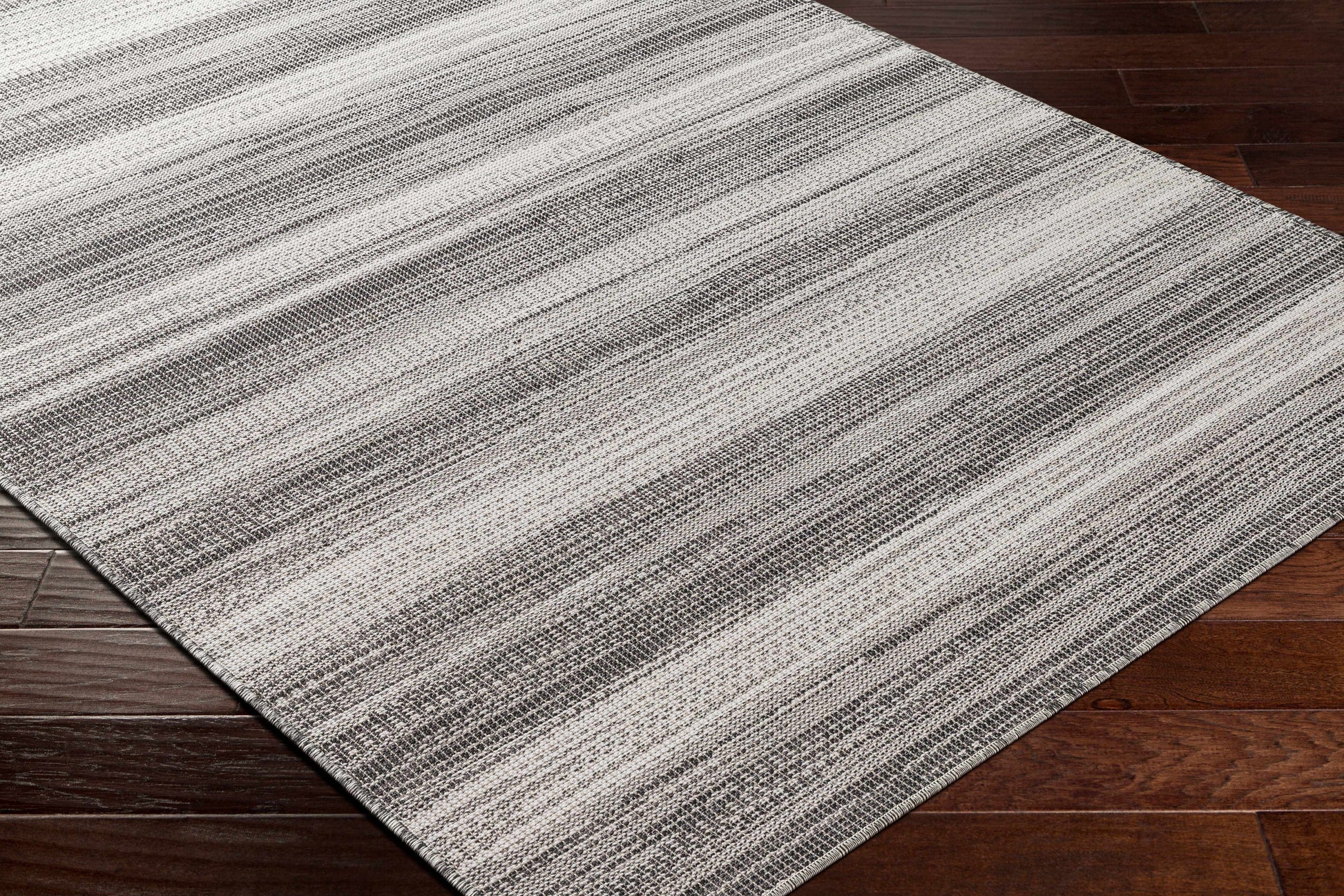Hampton HPT-2306 Machine Woven Rug