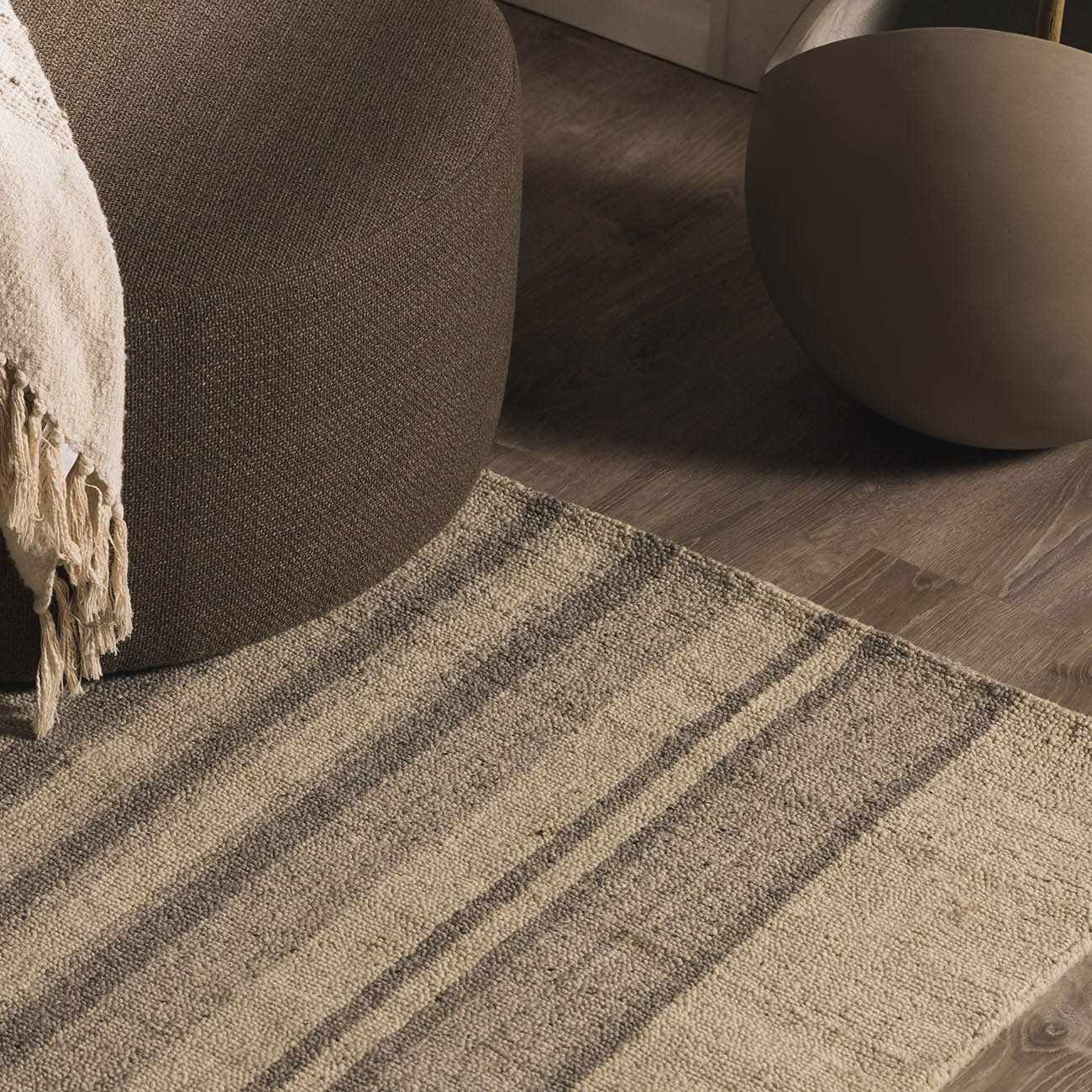 Romano RMO-2302 Handmade Rug