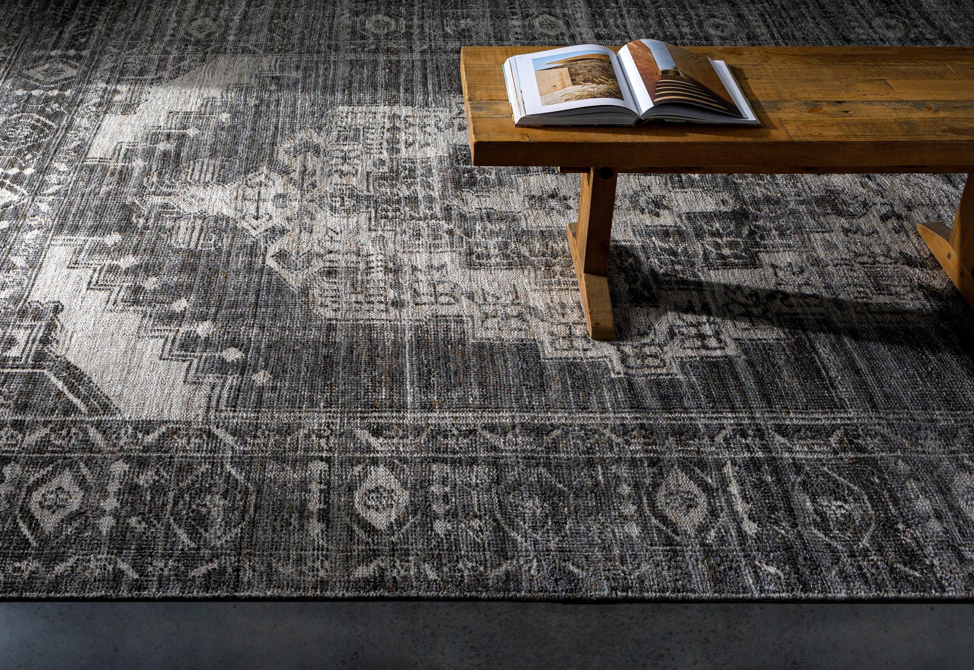 Zahra ZHA-2304 Handmade Rug