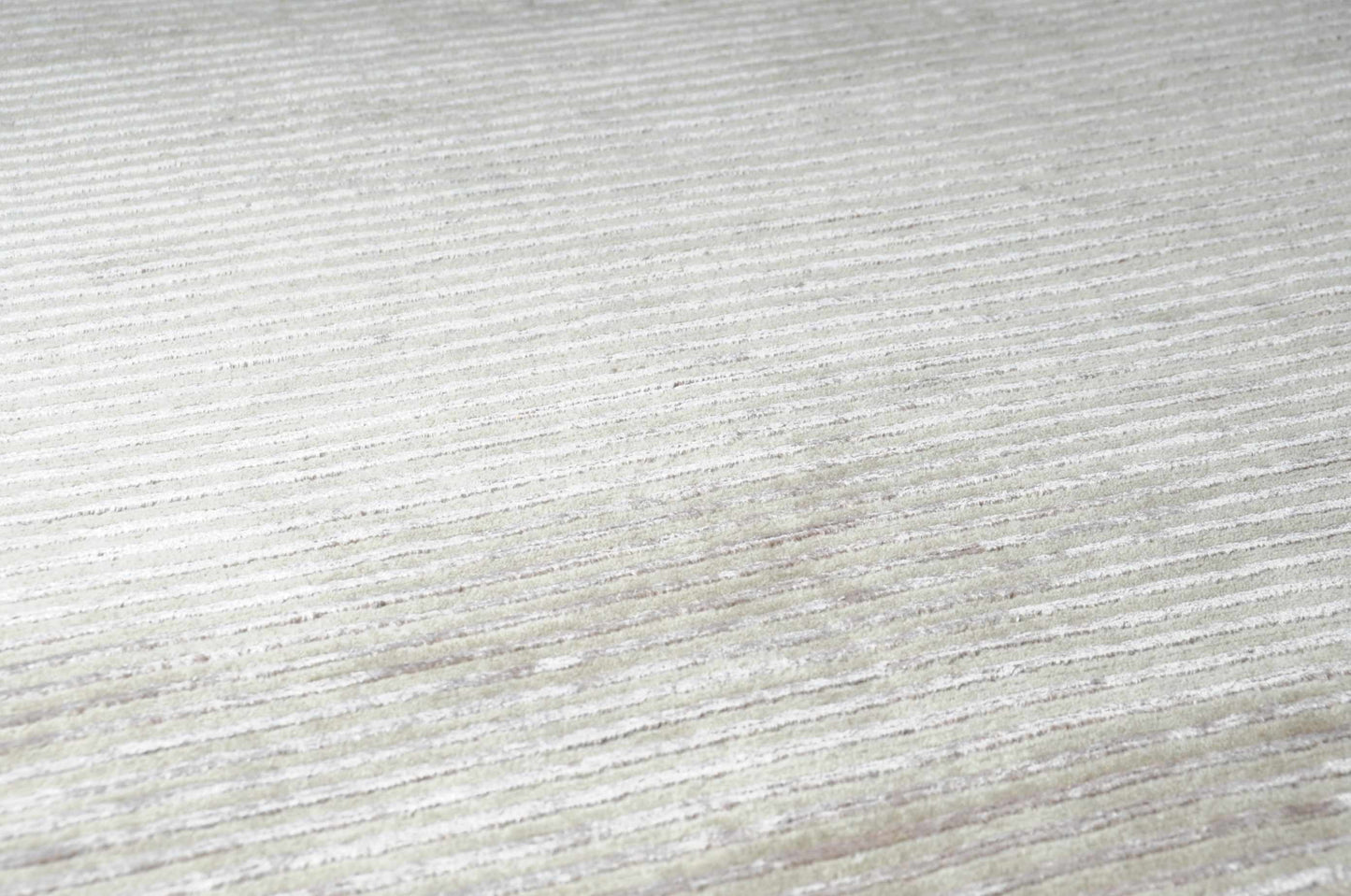 Mugal IN-1441 Hand Knotted Rug