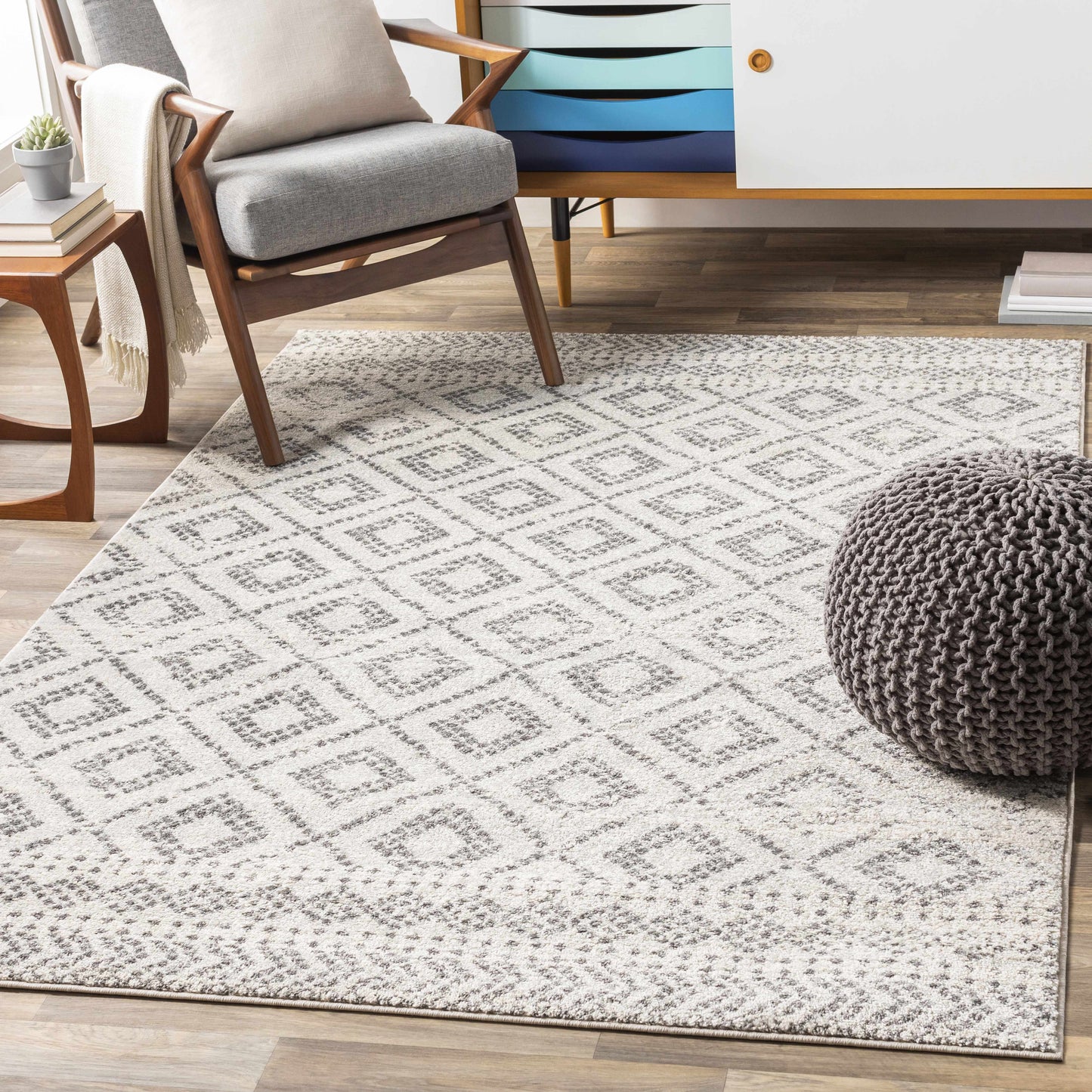 Sunderland SUN-2301 Machine Woven Rug