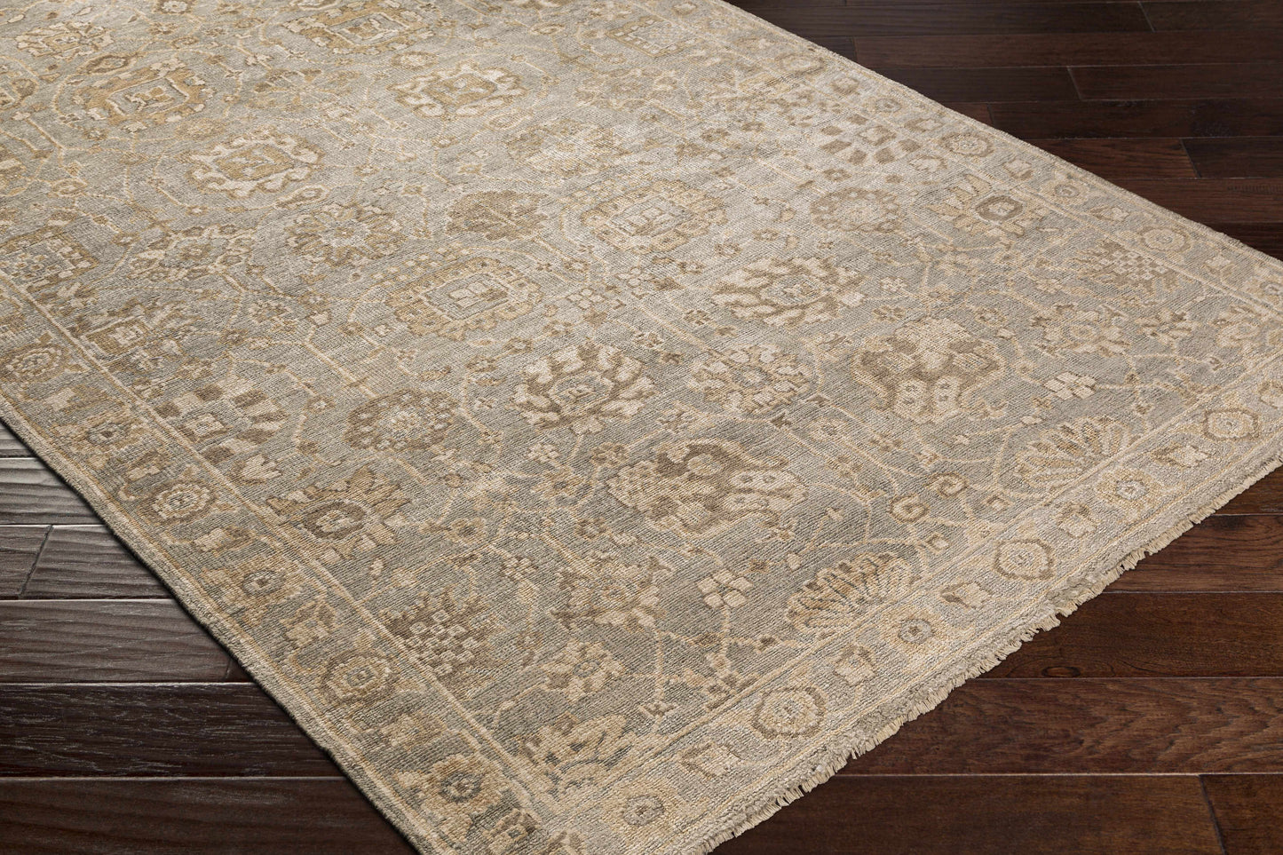 Royal RYL-2304 Hand Knotted Rug