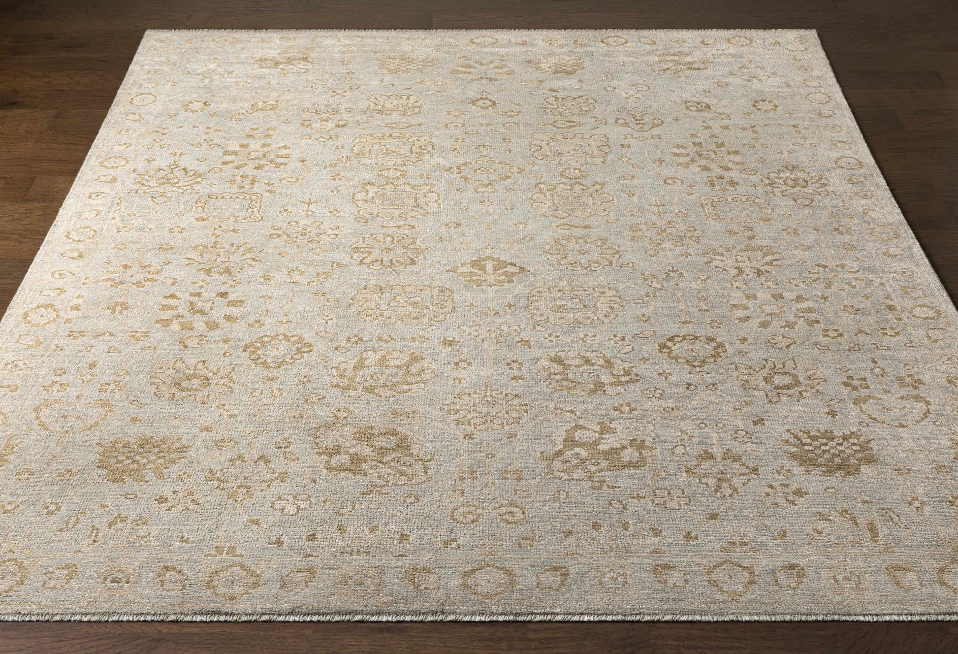Royal RYL-2304 Hand Knotted Rug