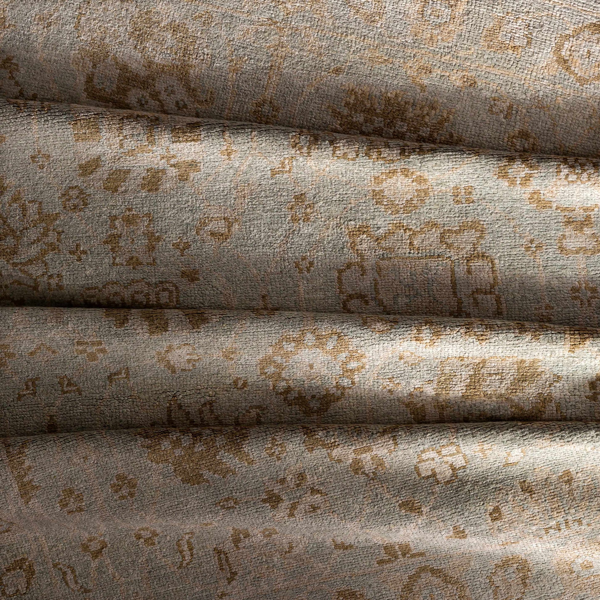 Royal RYL-2304 Hand Knotted Rug