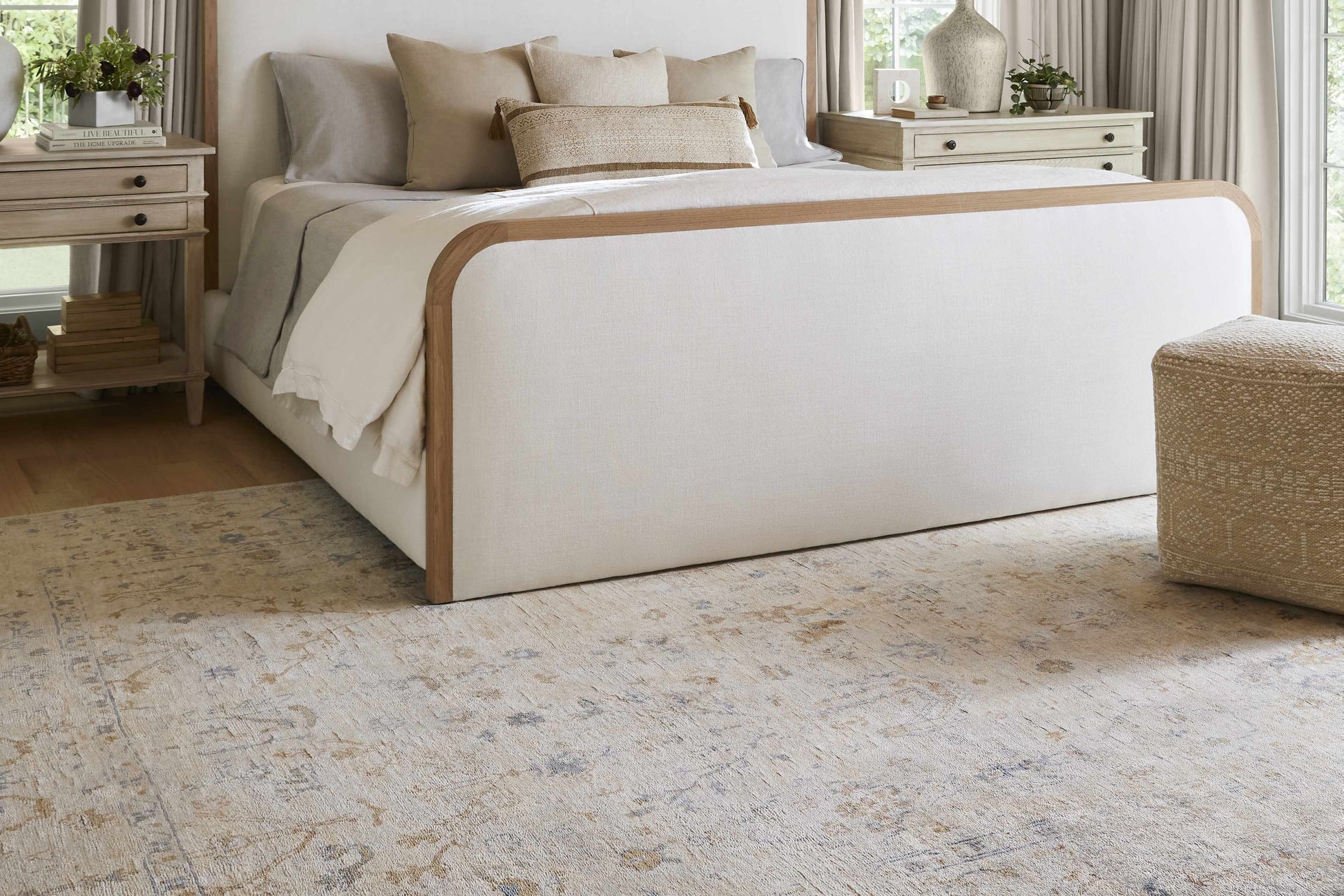 Theodora THO-3010 Hand Knotted Rug