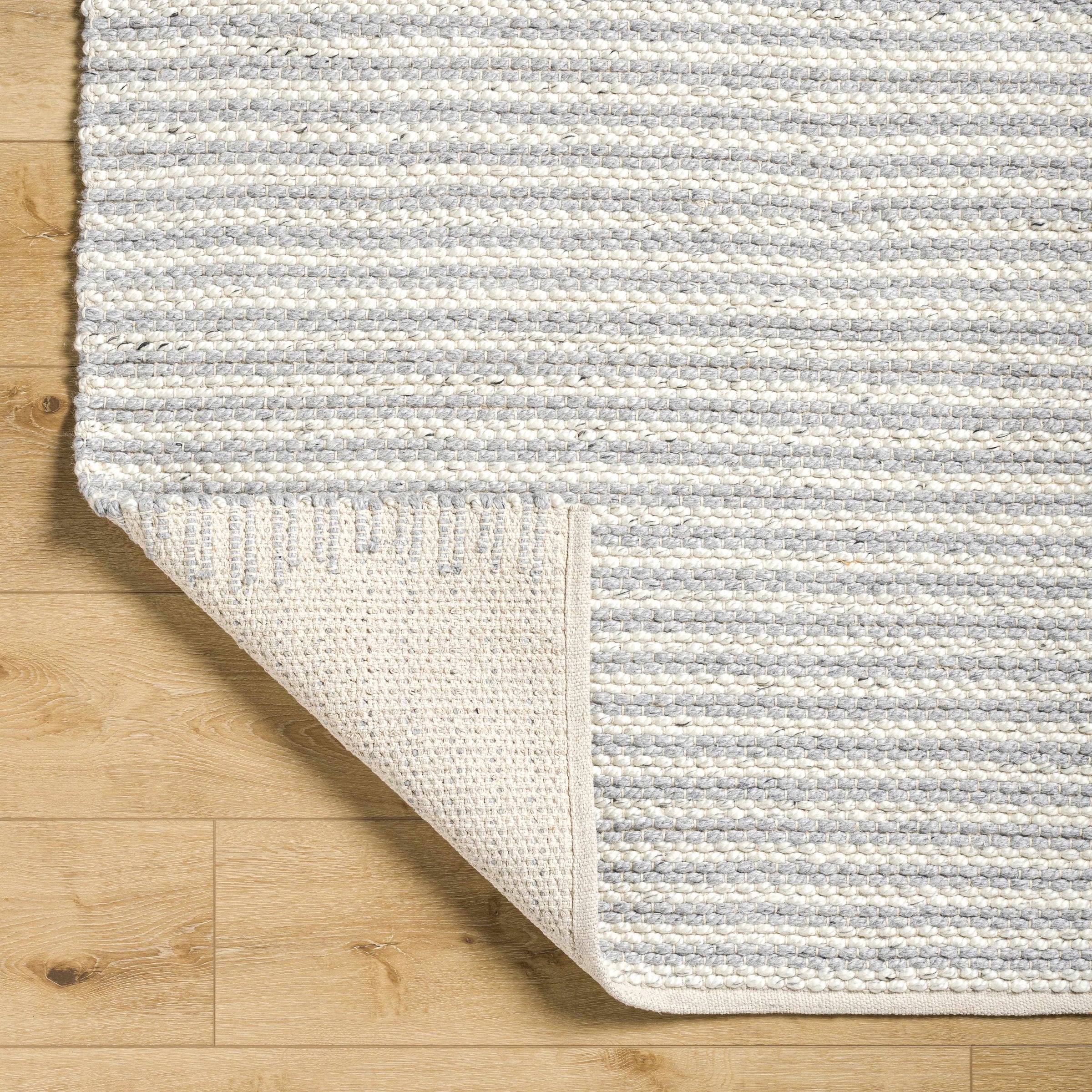 Ahlat AHT-2303 Hand Woven Rug