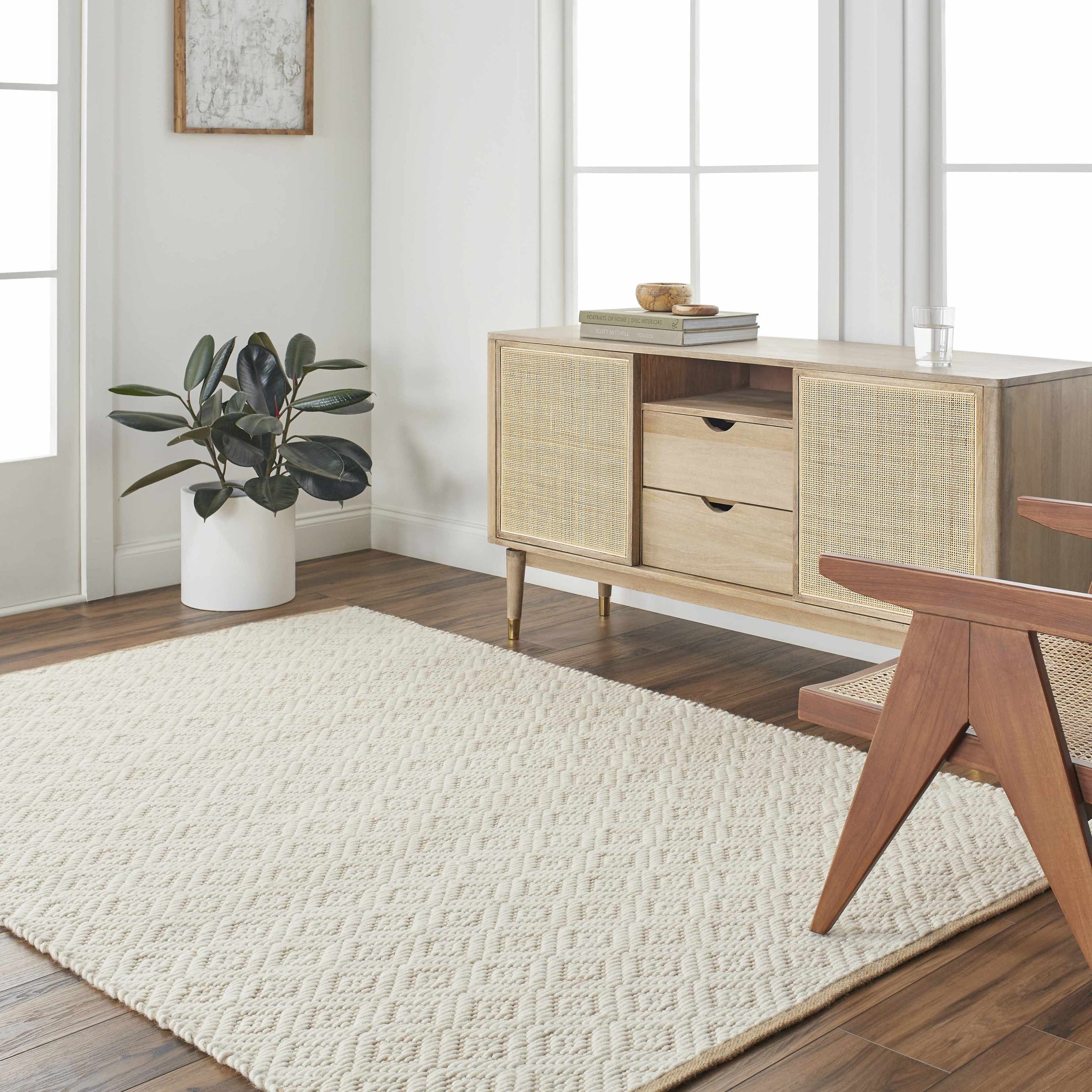 Ahlat AHT-2301 Hand Woven Rug