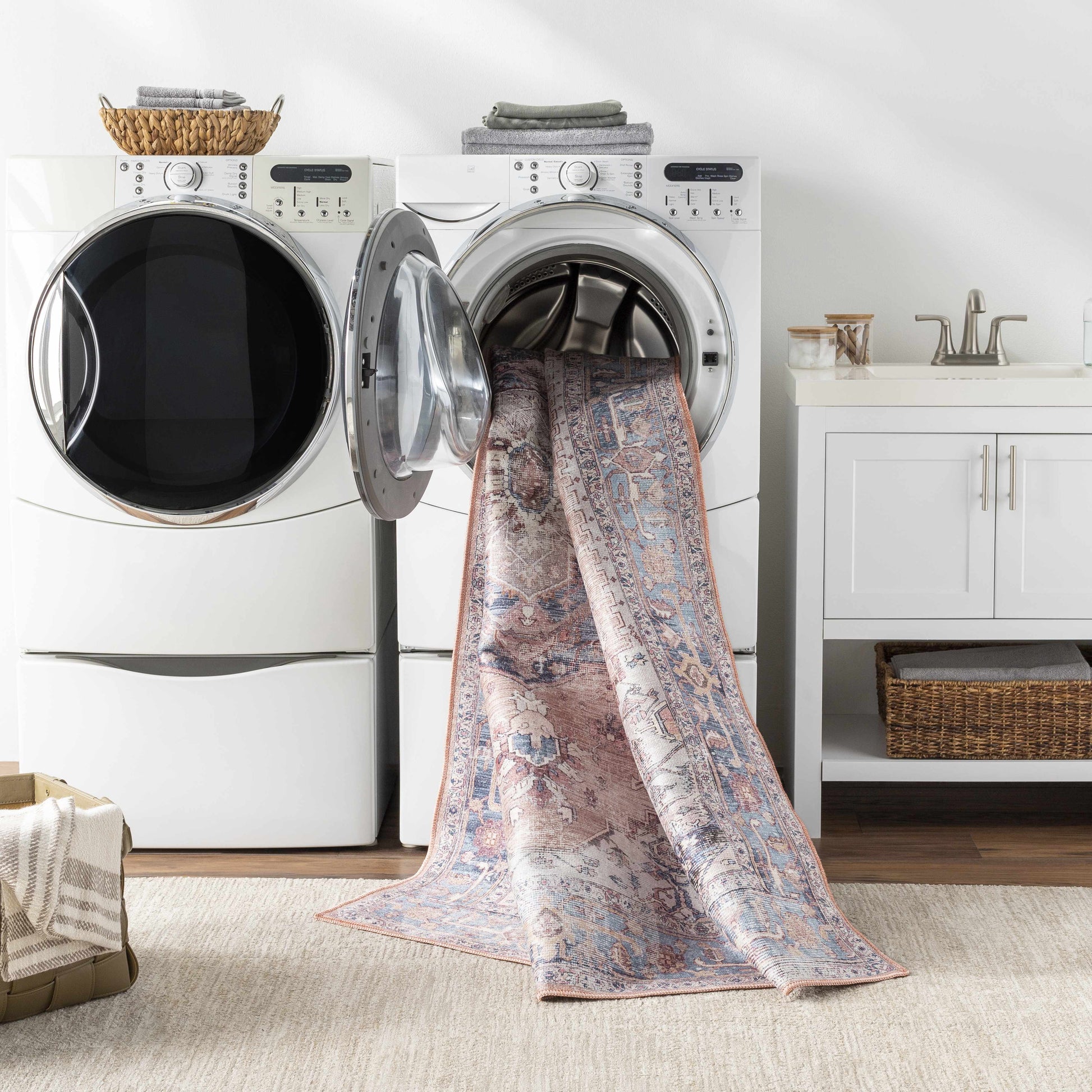 Amelie AML-2376 Machine Woven Rug