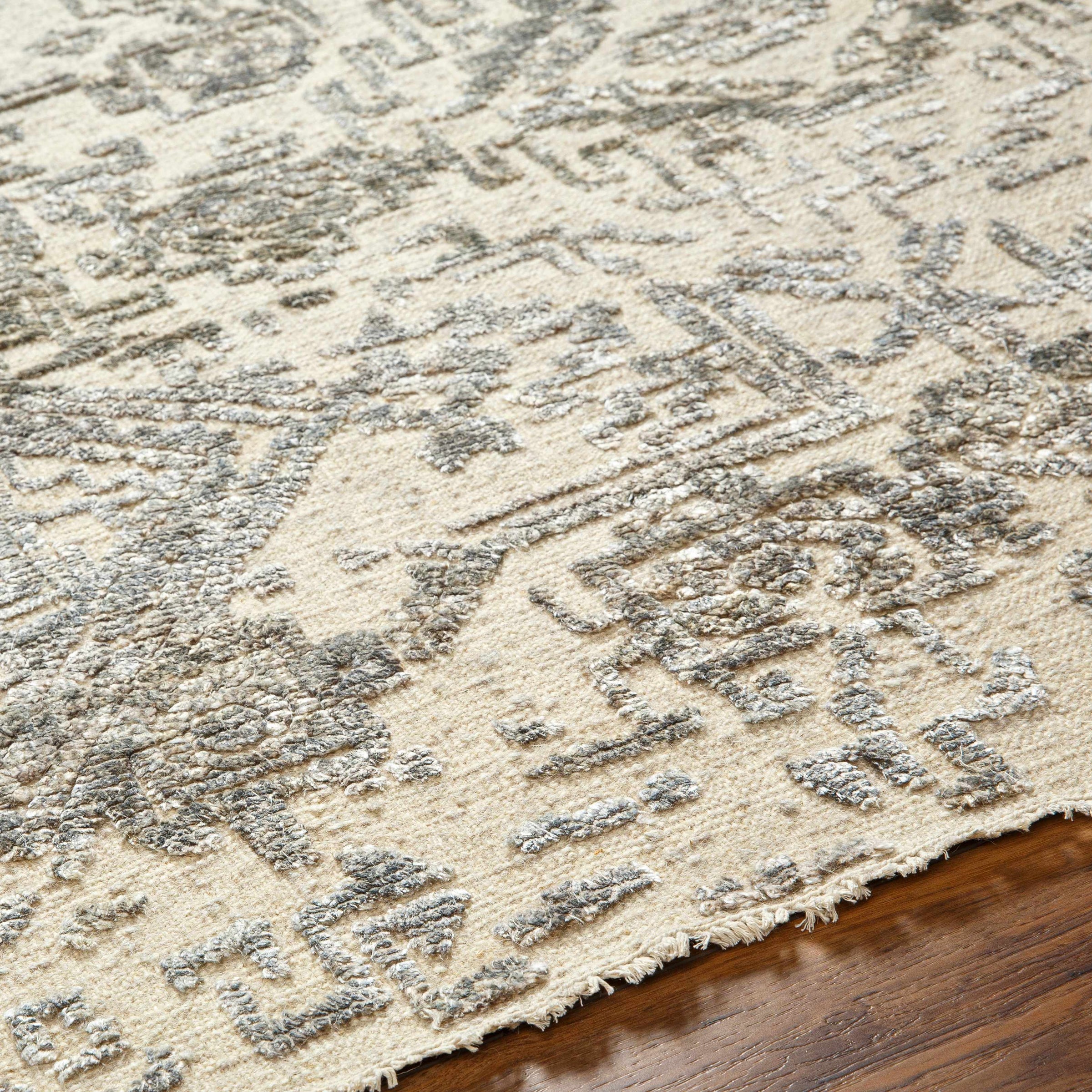 Amina AMA-2301 Handmade Rug