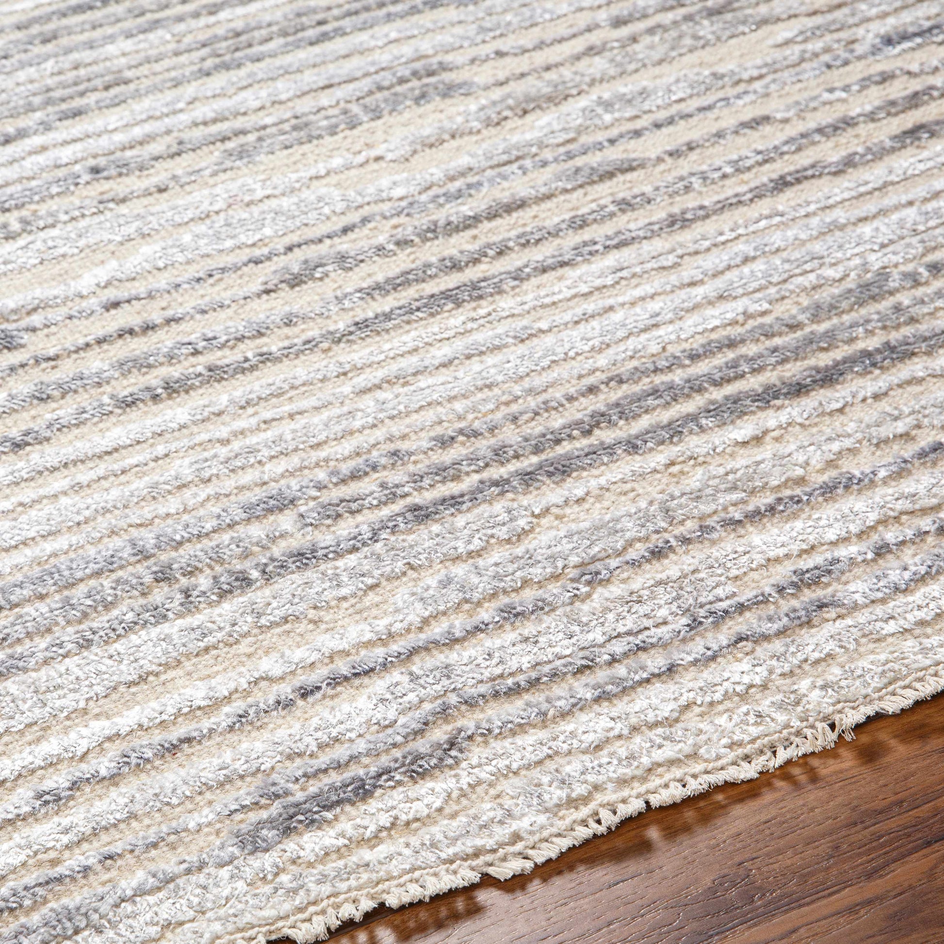 Amina AMA-2305 Handmade Rug