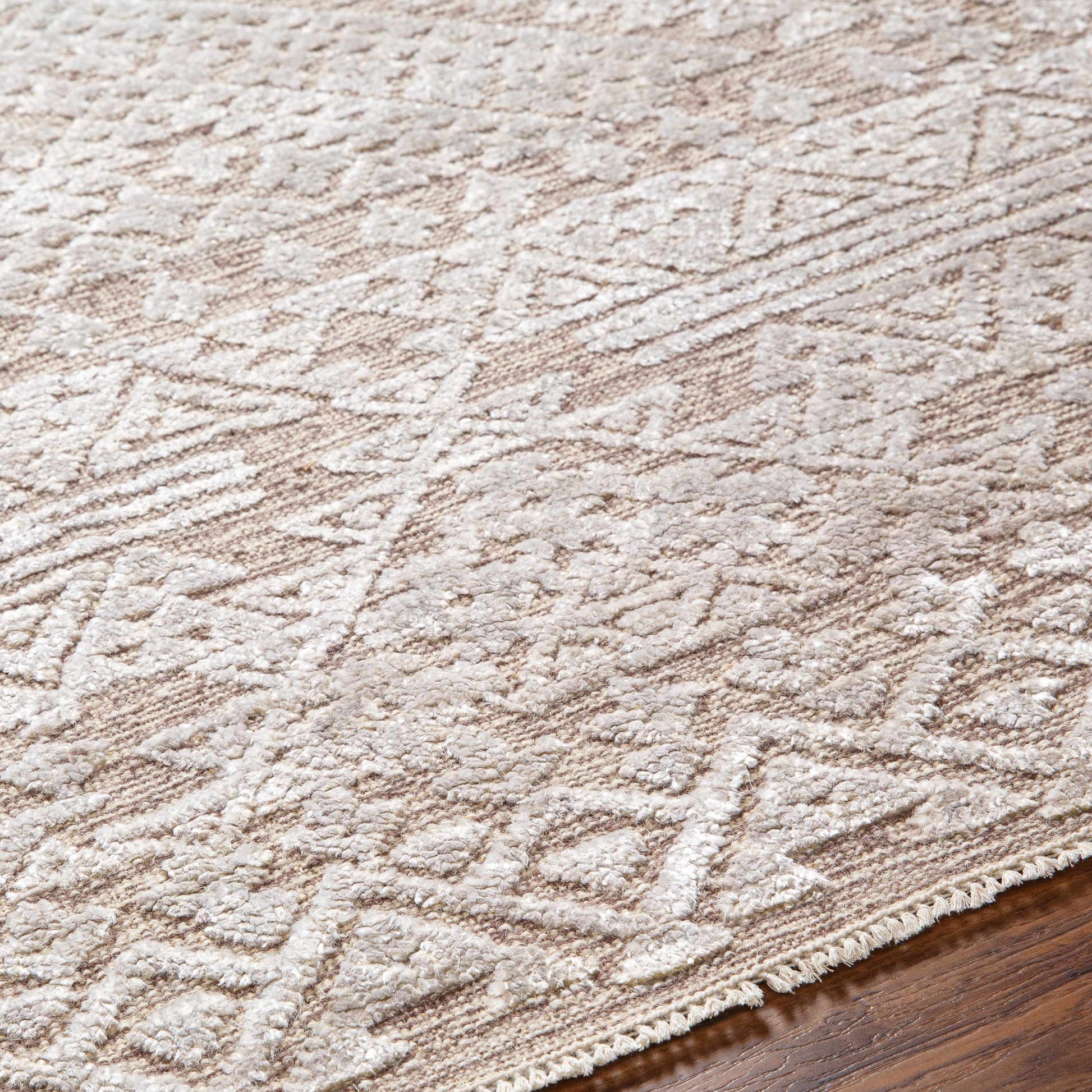 Amina AMA-2304 Handmade Rug