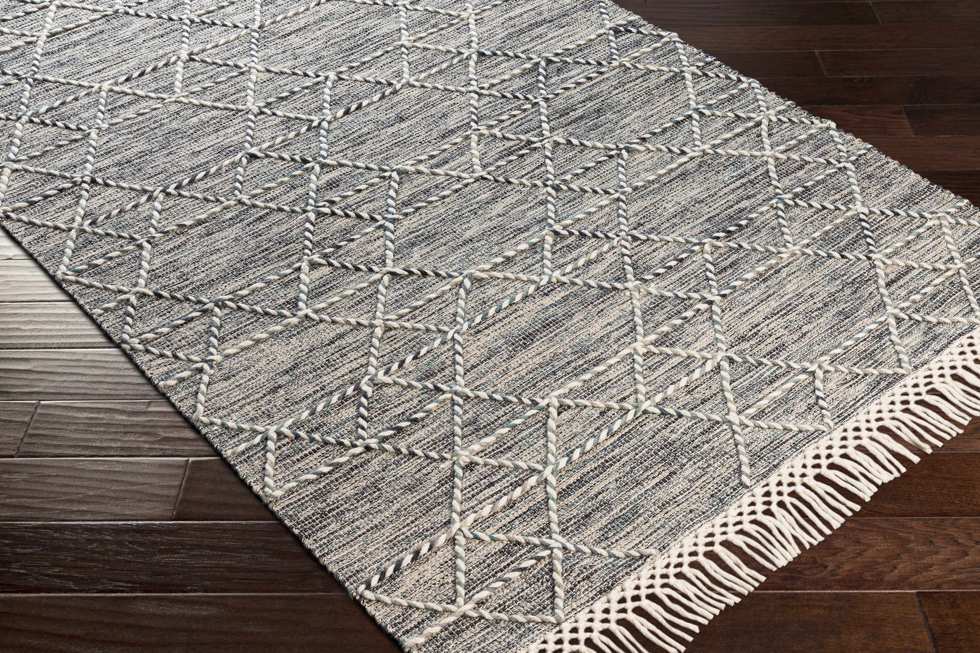 Lucia LCI-2300 Hand Woven Rug