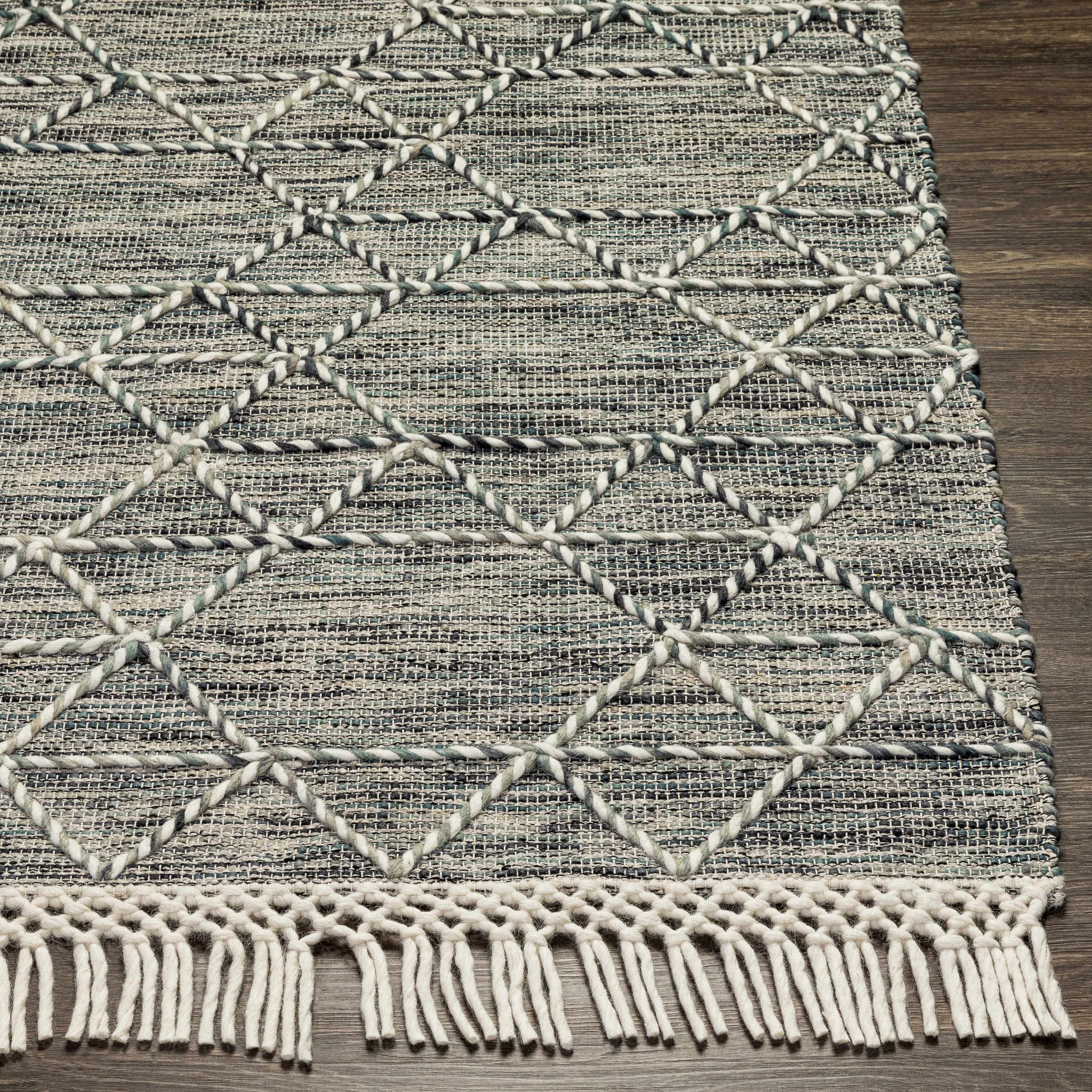 Lucia LCI-2300 Hand Woven Rug