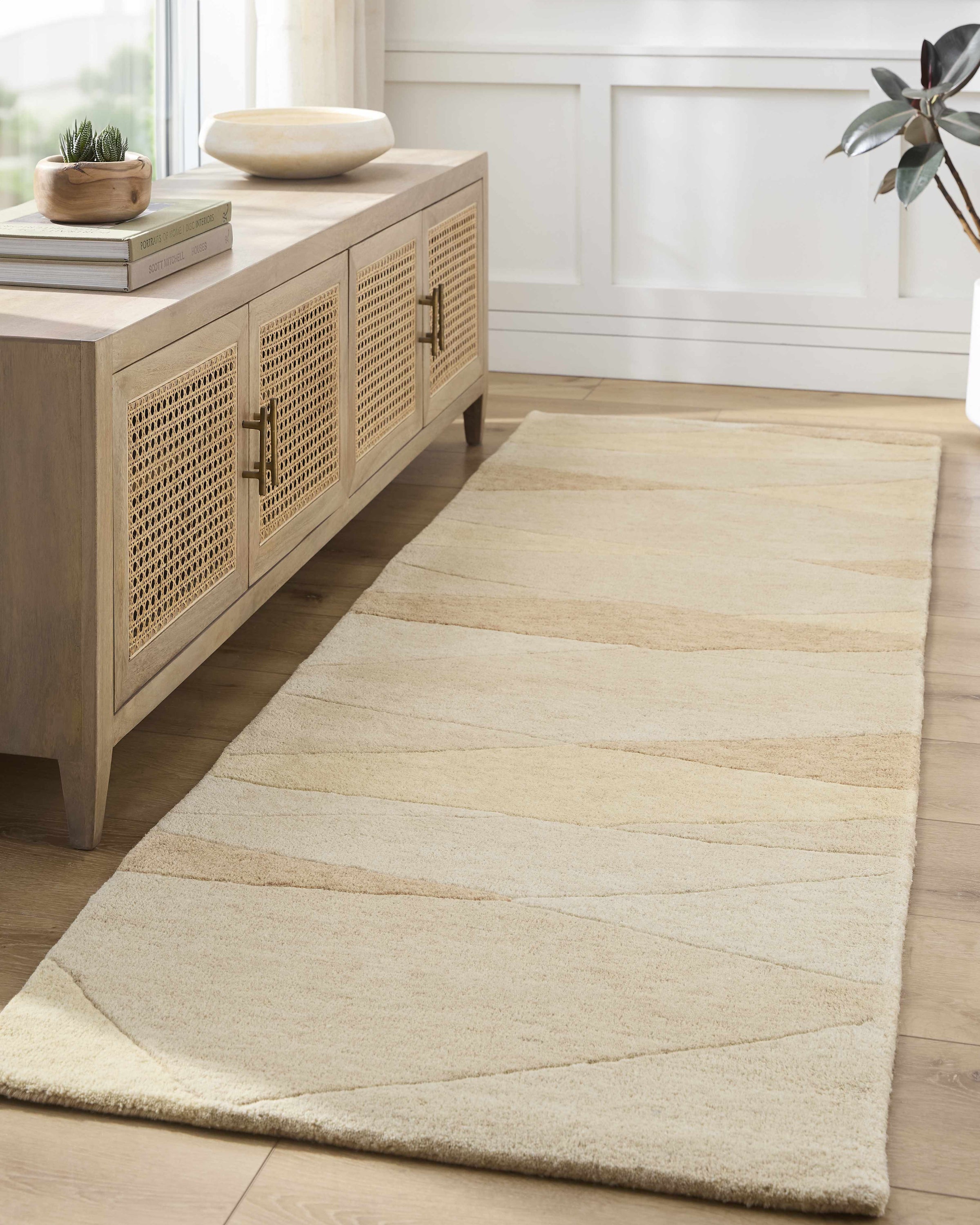 Forum FM-7240 Hand Tufted Rug