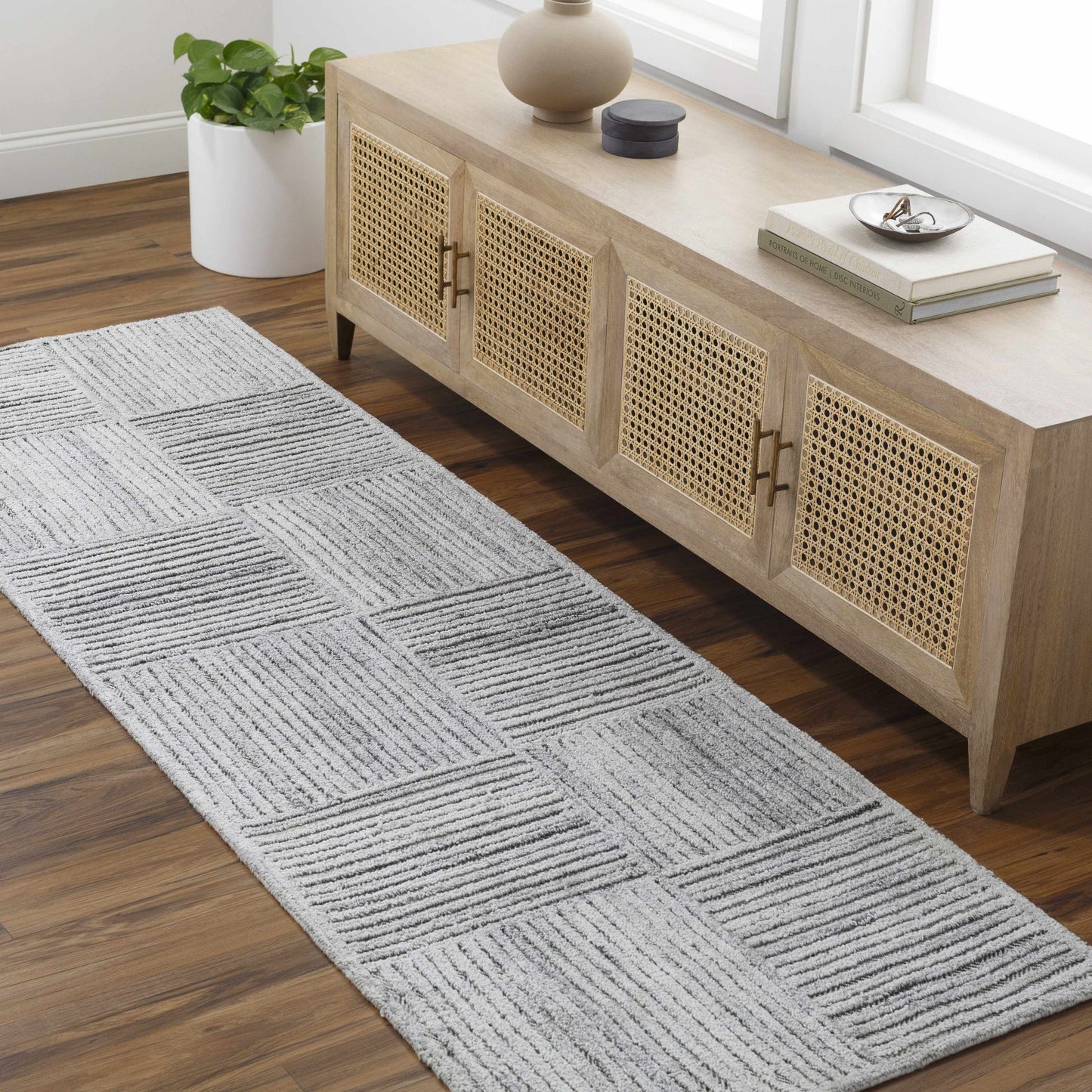 Calgary CGR-2304 Handmade Rug