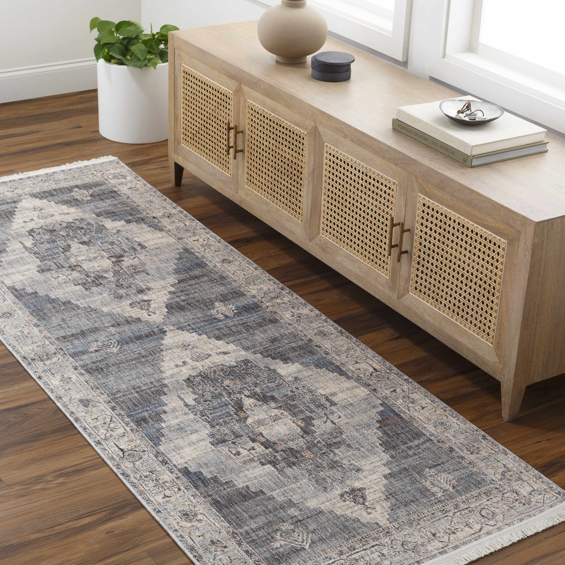 Chicago CHG-2314 Machine Woven Rug