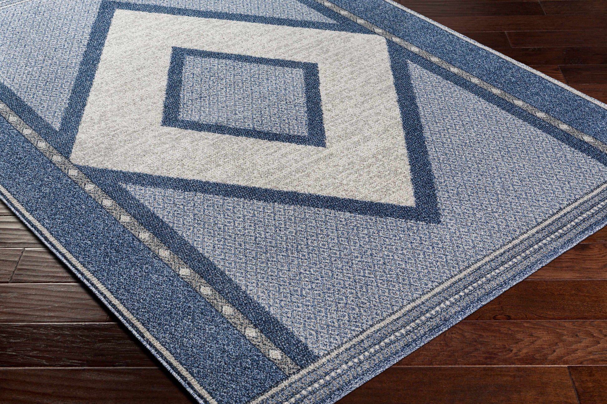 Delphi DEP-2302 Machine Woven Rug