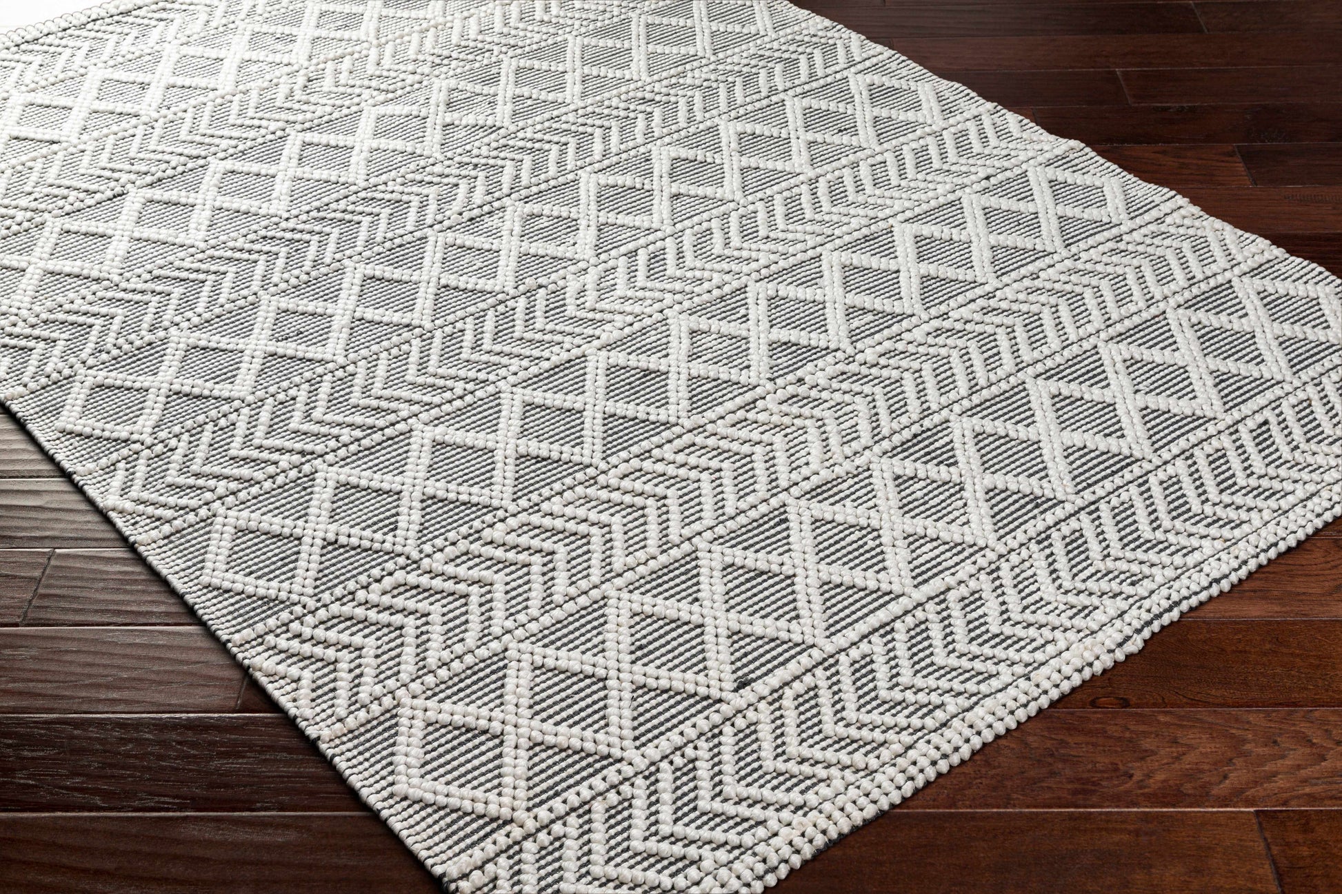 Daffodil DFF-2301 Hand Woven Rug