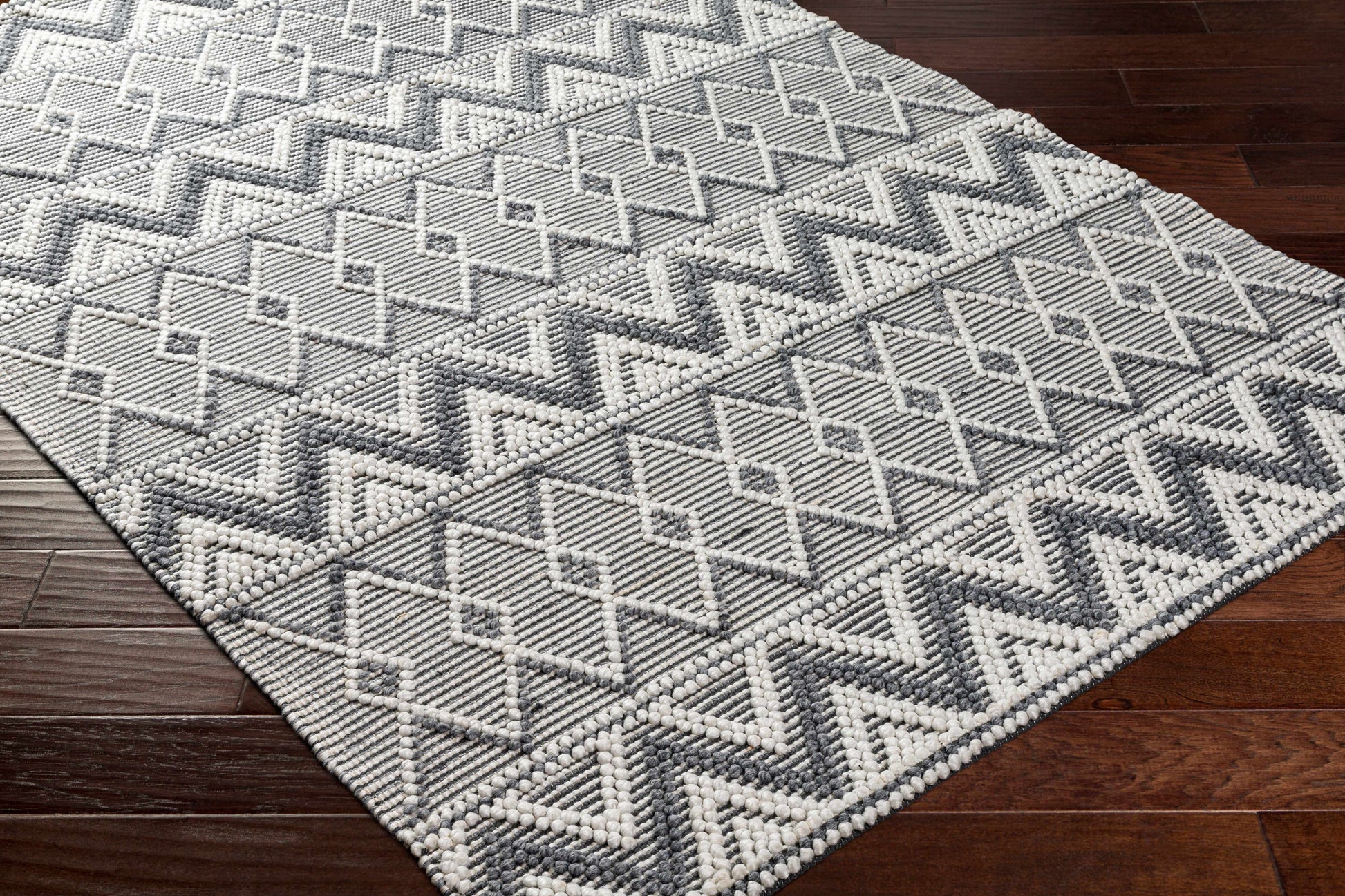 Daffodil DFF-2305 Hand Woven Rug