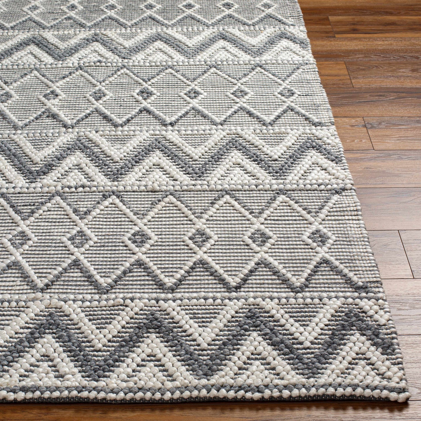 Daffodil DFF-2305 Hand Woven Rug