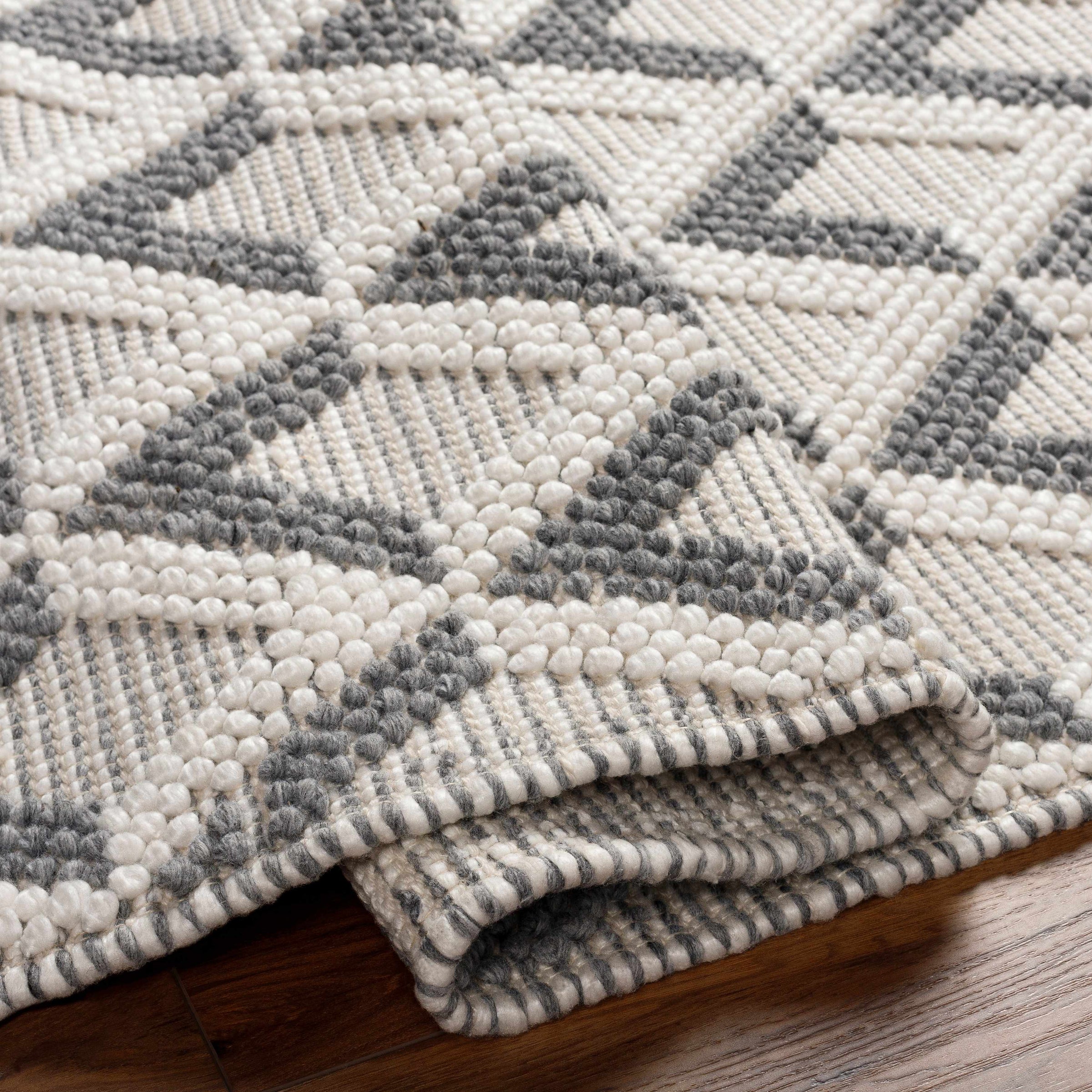 Daffodil DFF-2304 Hand Woven Rug