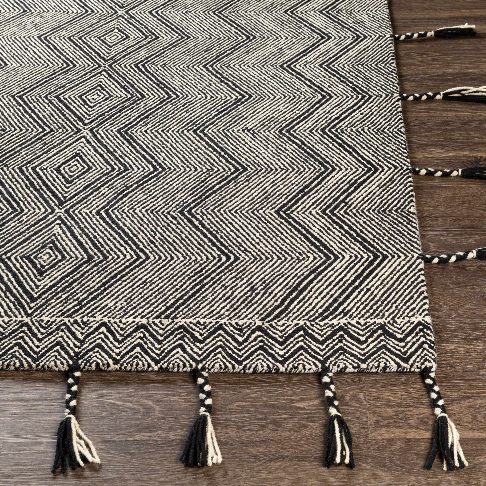 Zanafi Tassels ZTS-2308 Hand Tufted Rug