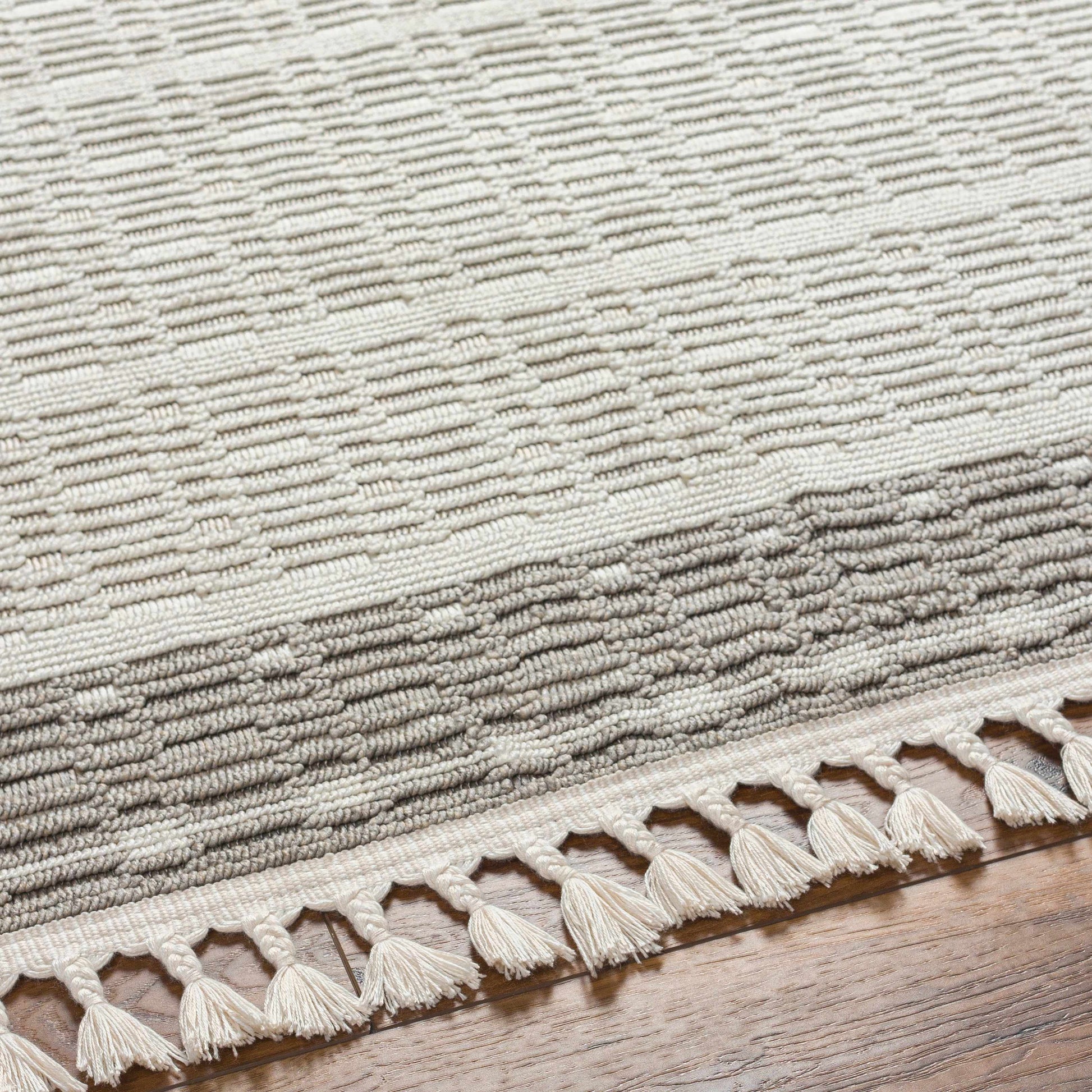 Finland FND-2300 Machine Woven Rug
