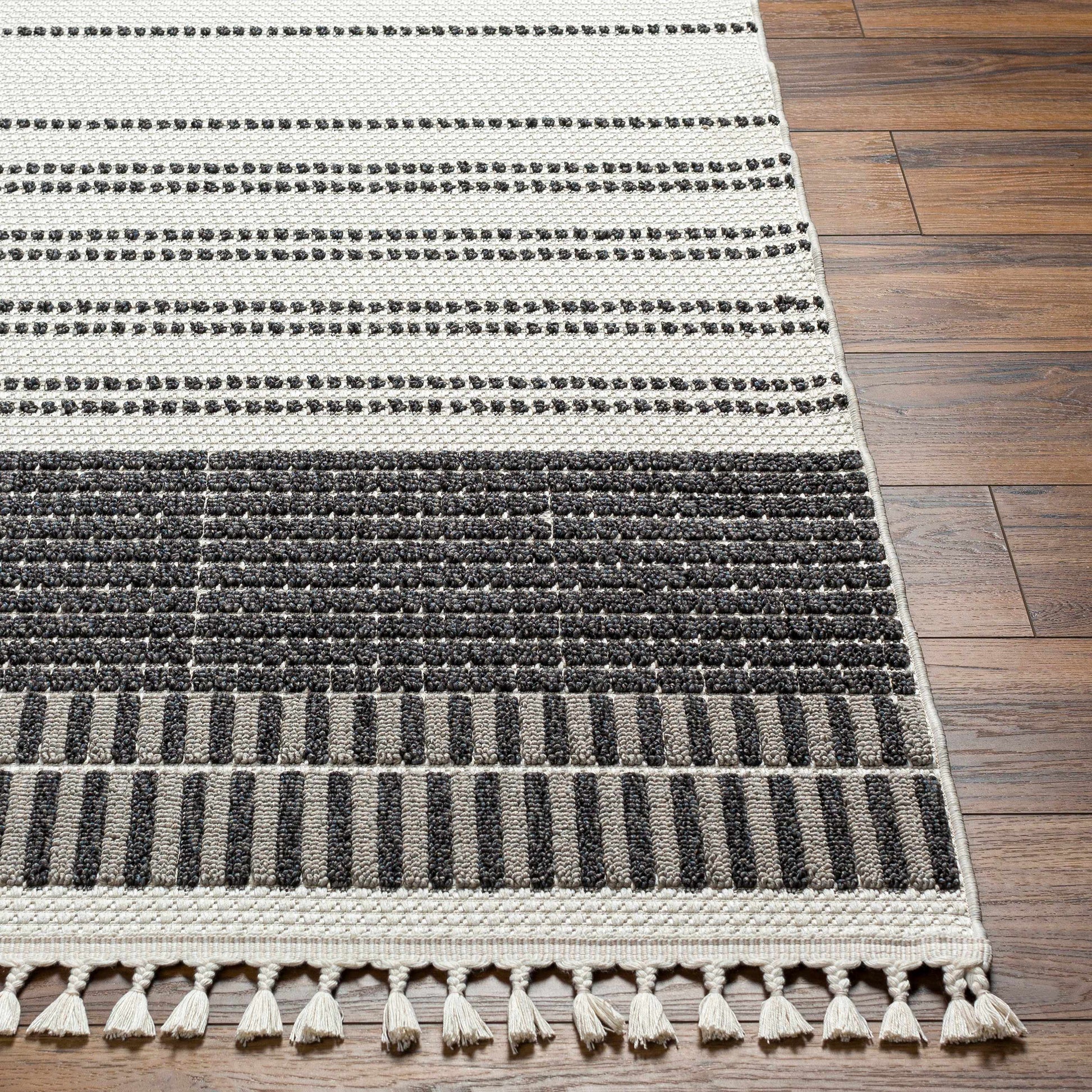Finland FND-2305 Machine Woven Rug