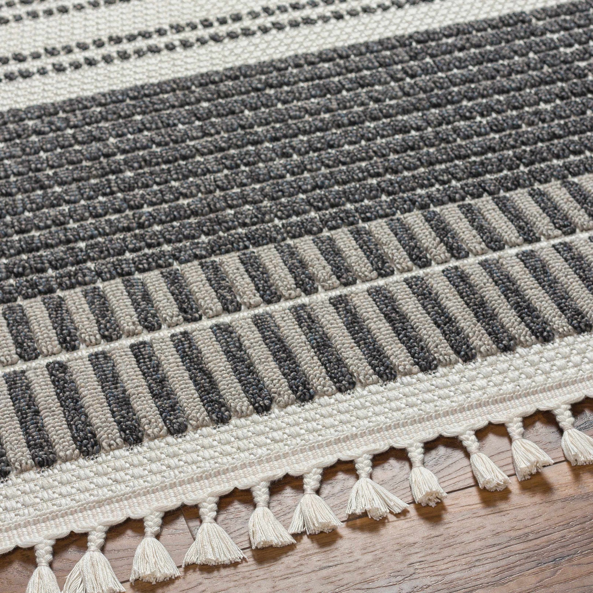 Finland FND-2305 Machine Woven Rug
