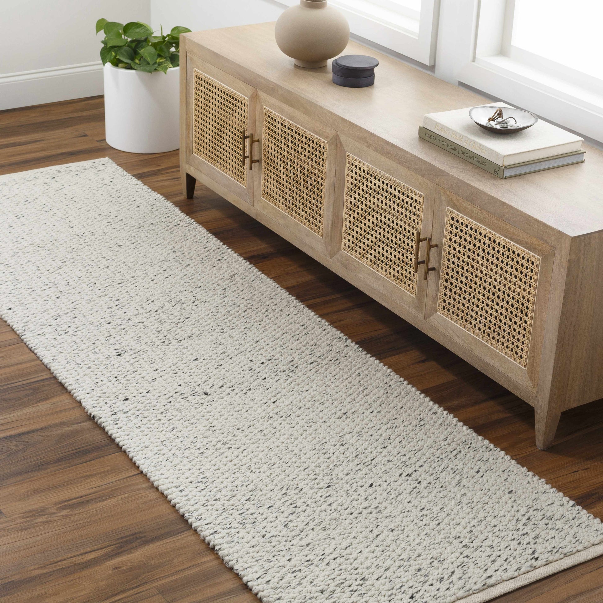 Firat FRT-2300 Hand Loomed Rug