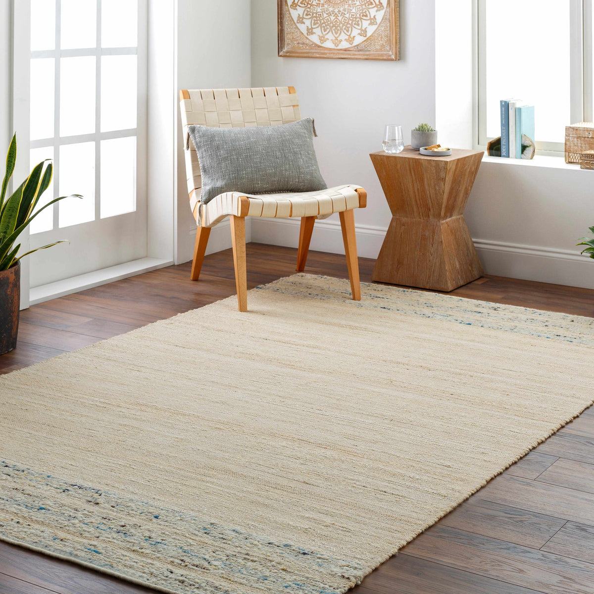 Geneva GNV-2302 Hand Woven Rug