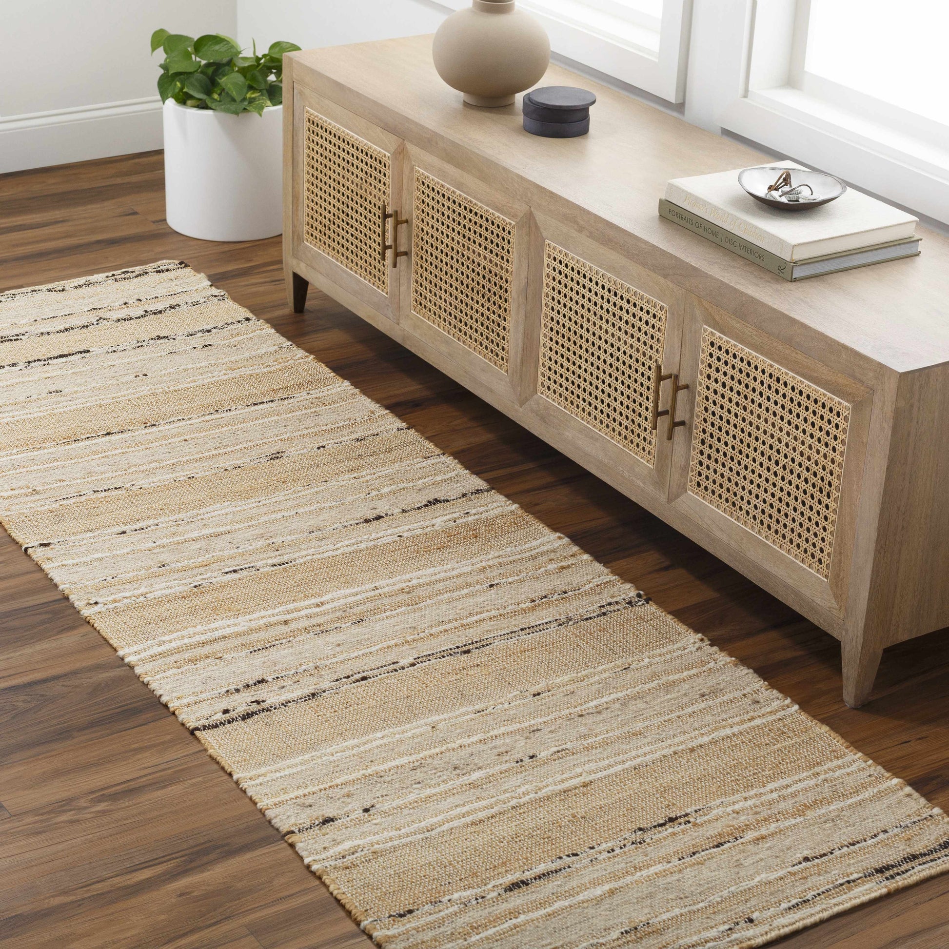Geneva GNV-2305 Handmade Rug