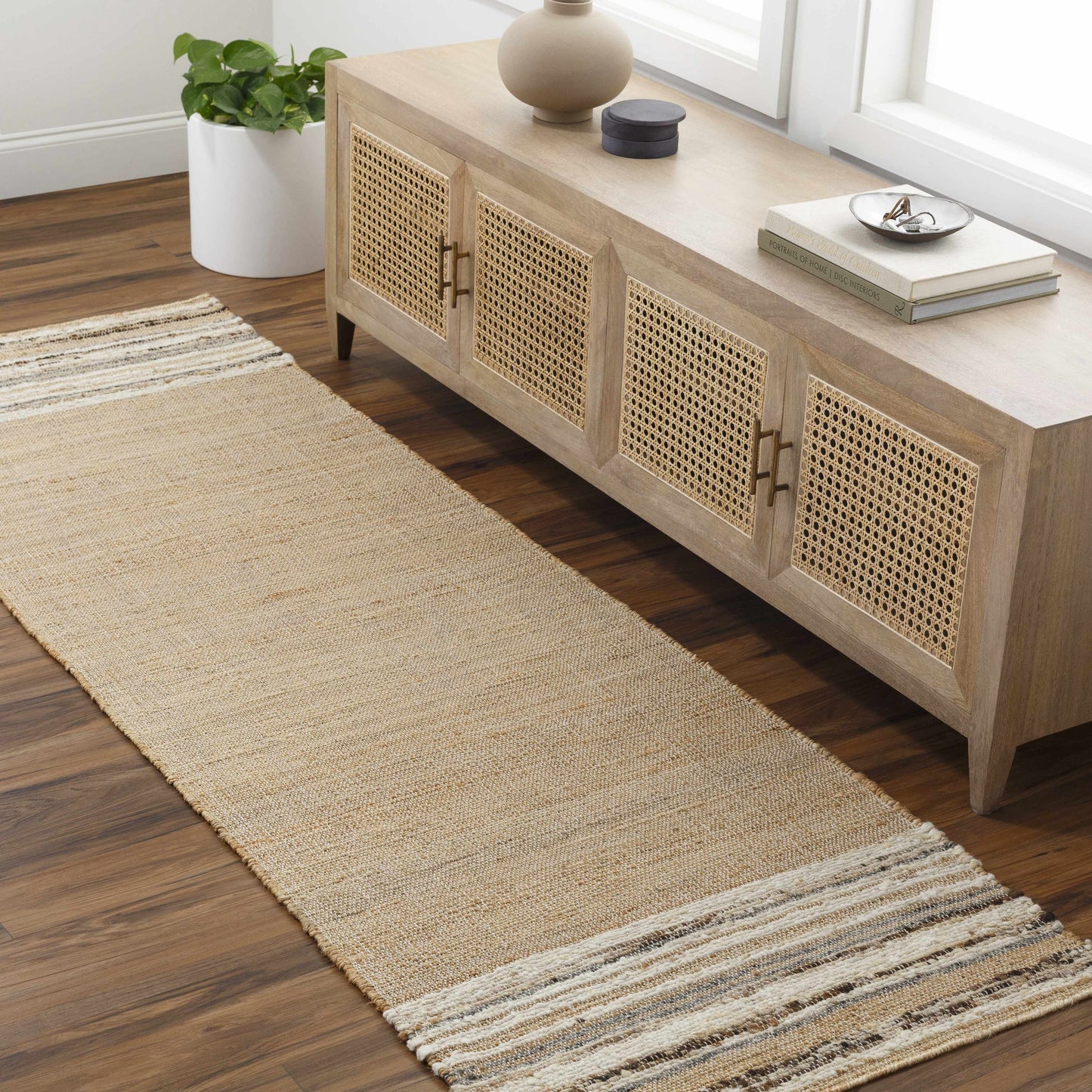 Geneva GNV-2300 Hand Woven Rug