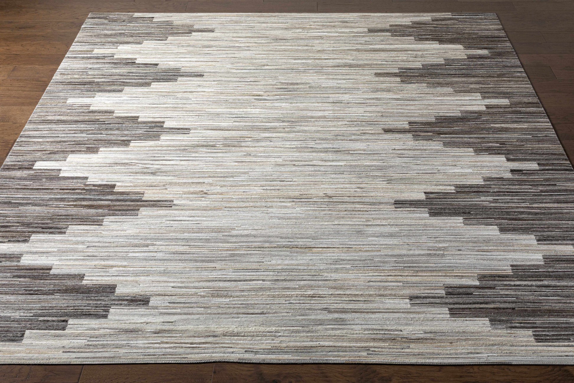 Zander ZND-1007 Hand Crafted Rug