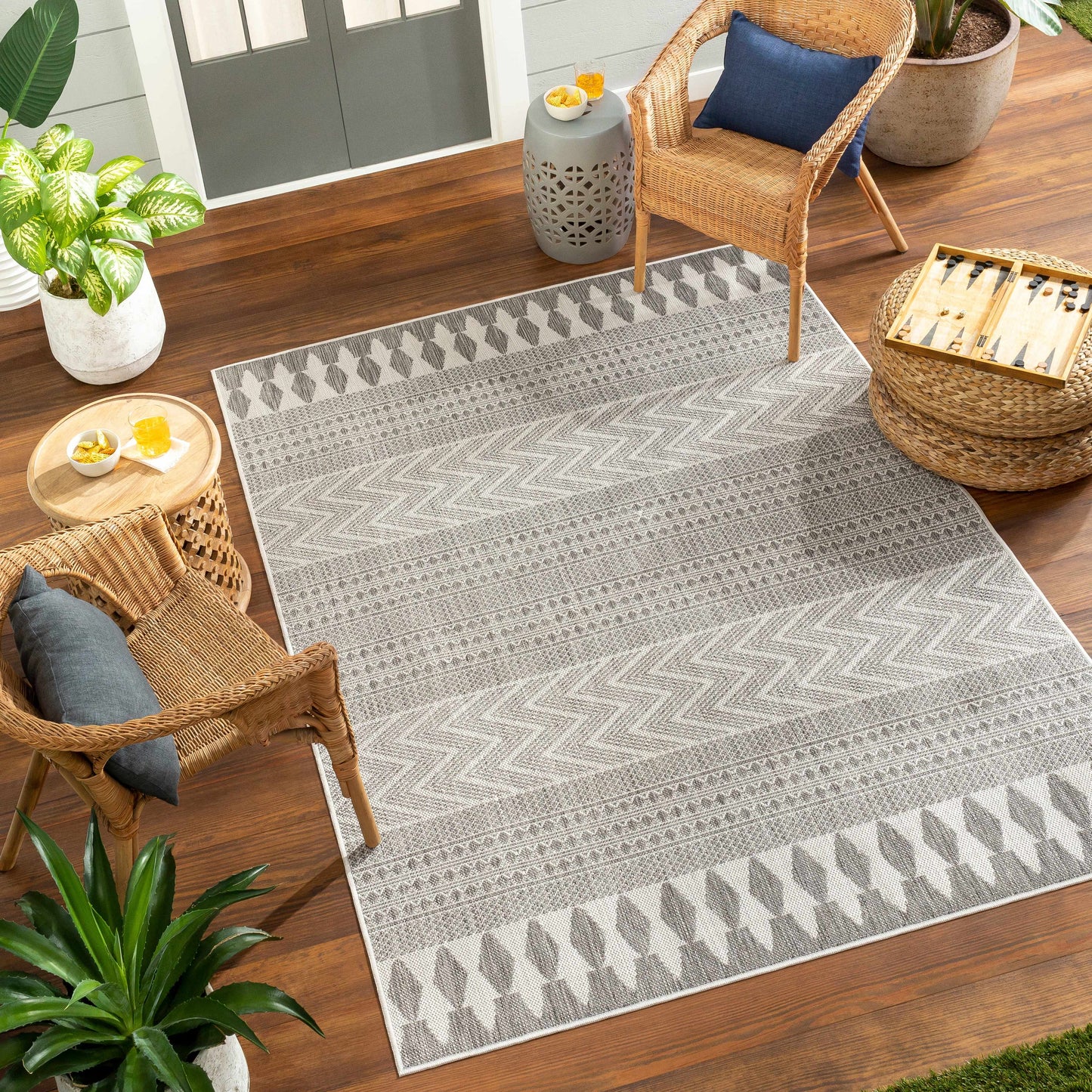 Long Beach LBH-2322 Machine Woven Rug
