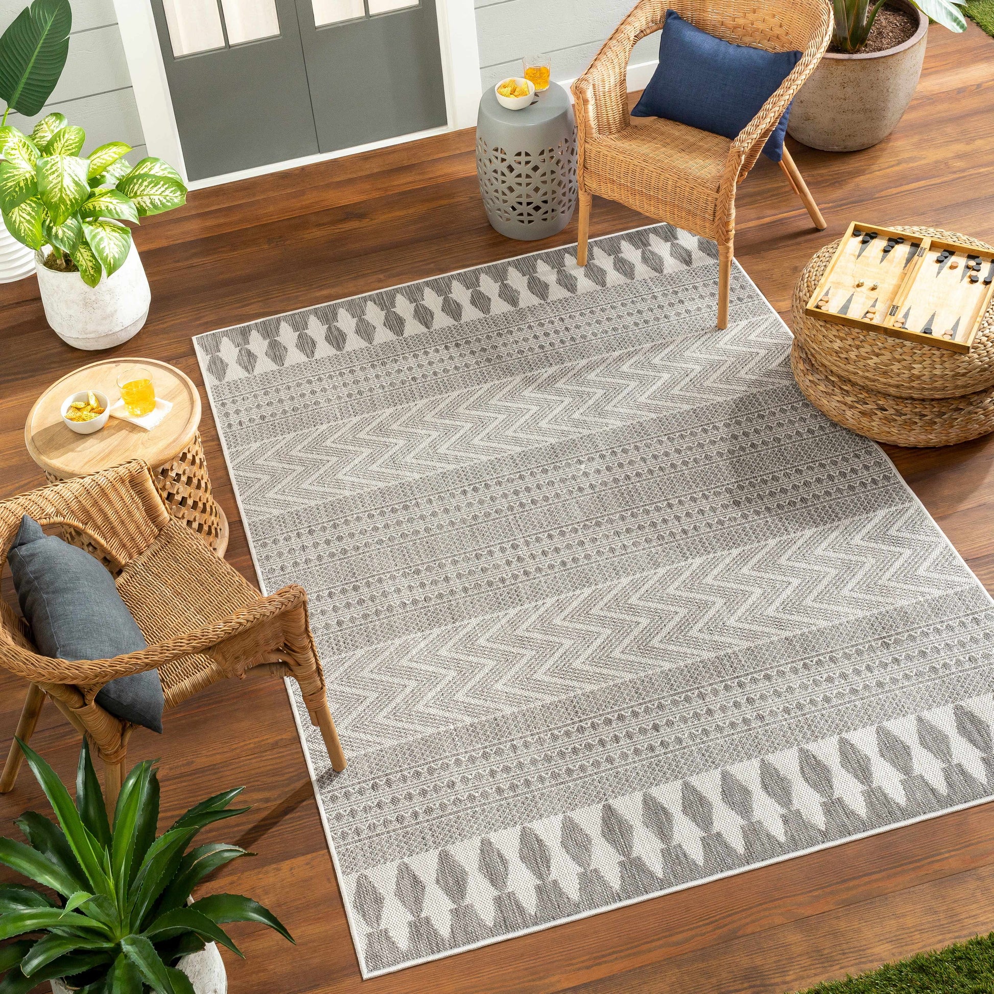 Long Beach LBH-2322 Machine Woven Rug