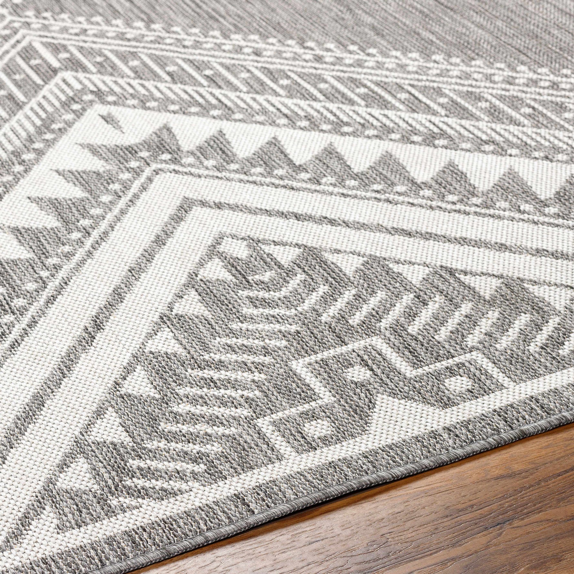 Long Beach LBH-2337 Machine Woven Rug
