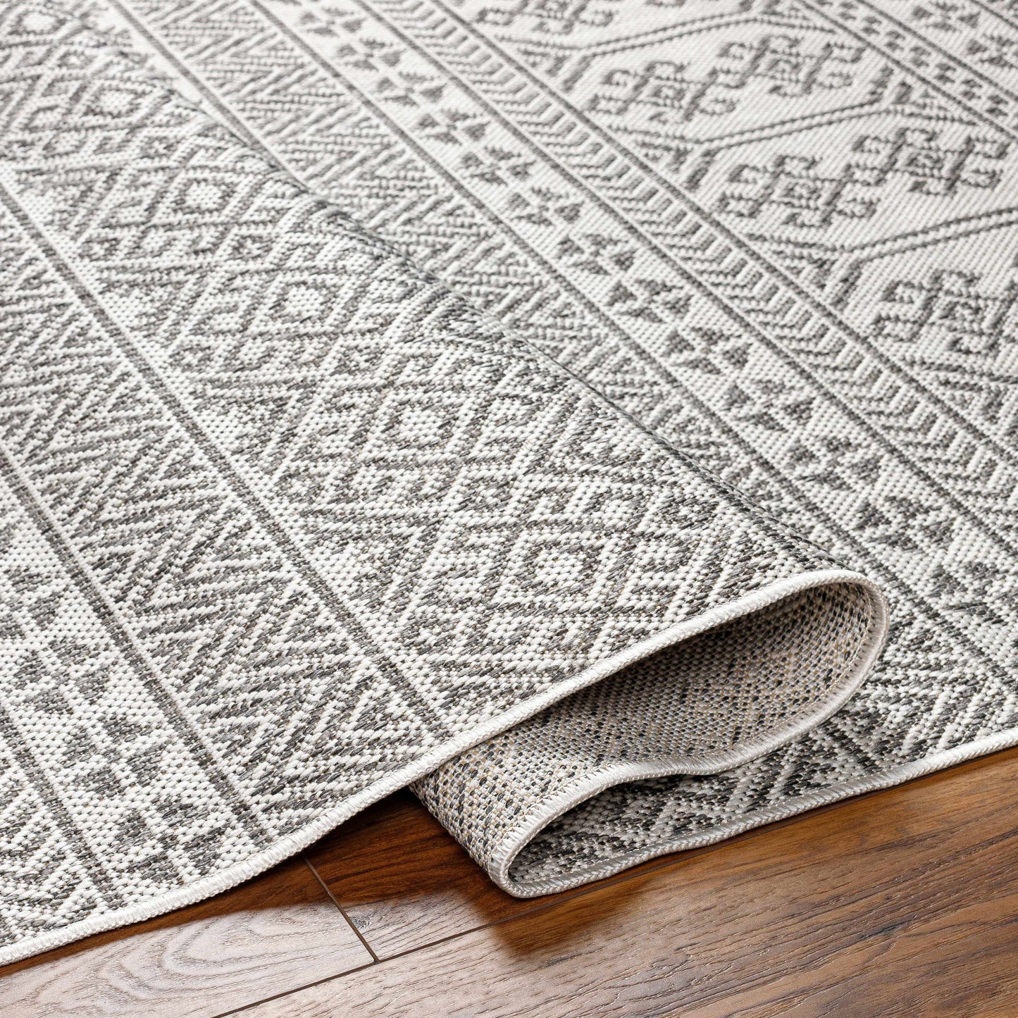 Long Beach LBH-2305 Machine Woven Rug