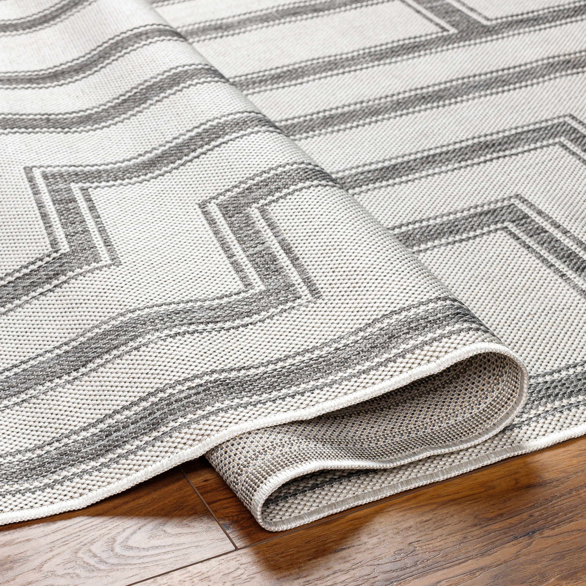 Long Beach LBH-2343 Machine Woven Rug