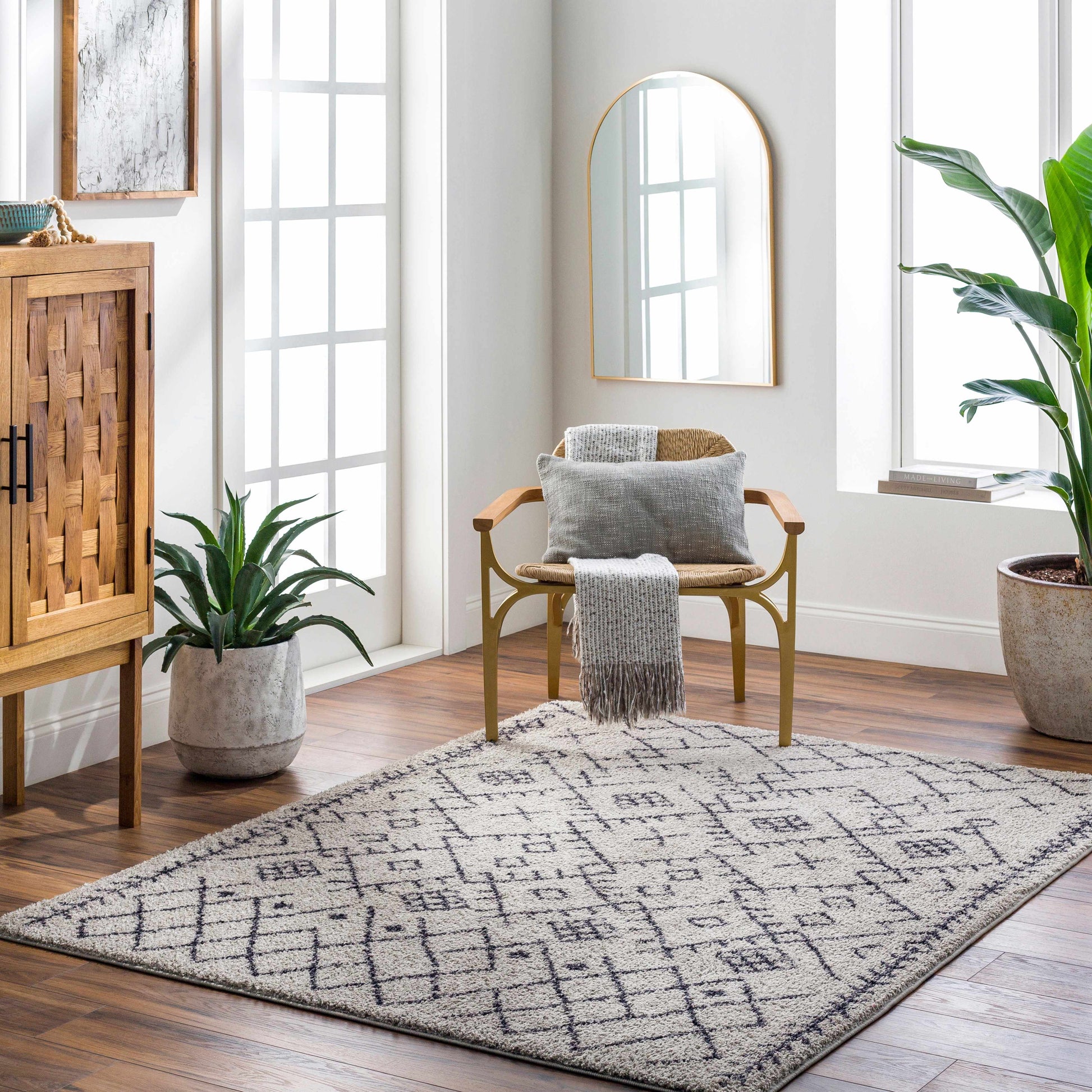 Lykke LKK-2305 Machine Woven Rug